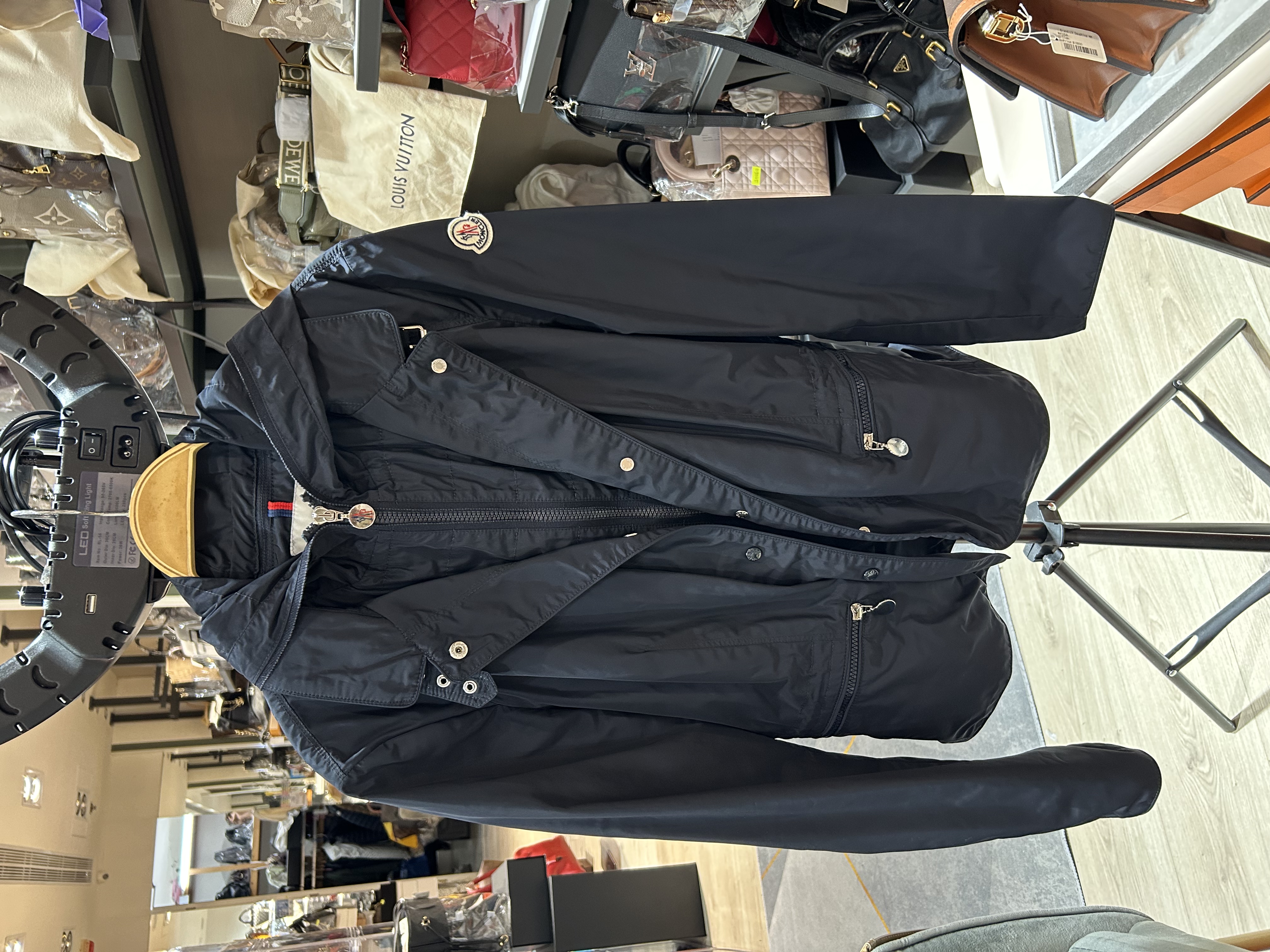 Moncler 風褸外套 size: 4 100%Authentic, 98%New