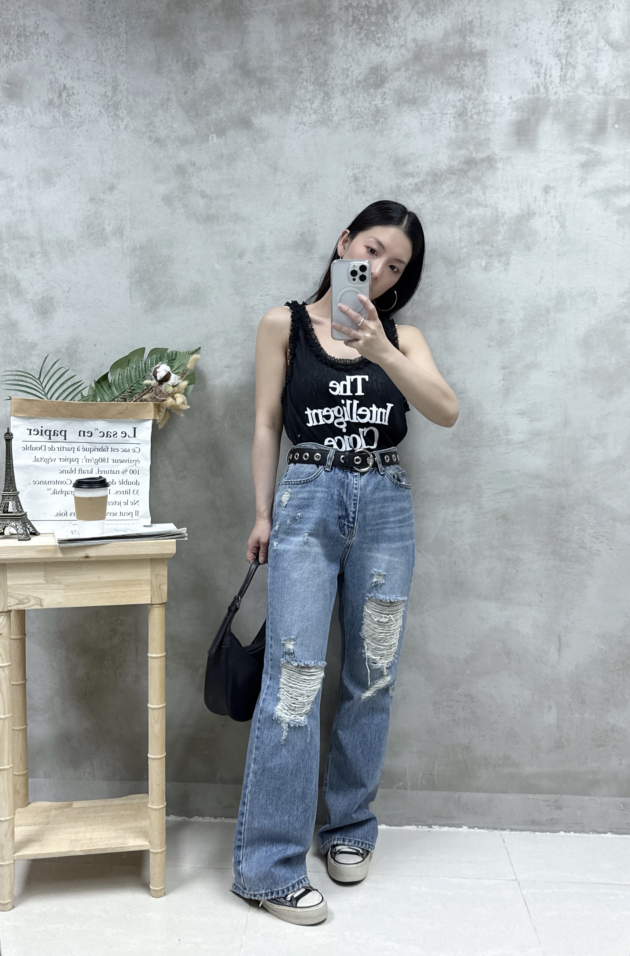 E19爛直腳牛仔褲