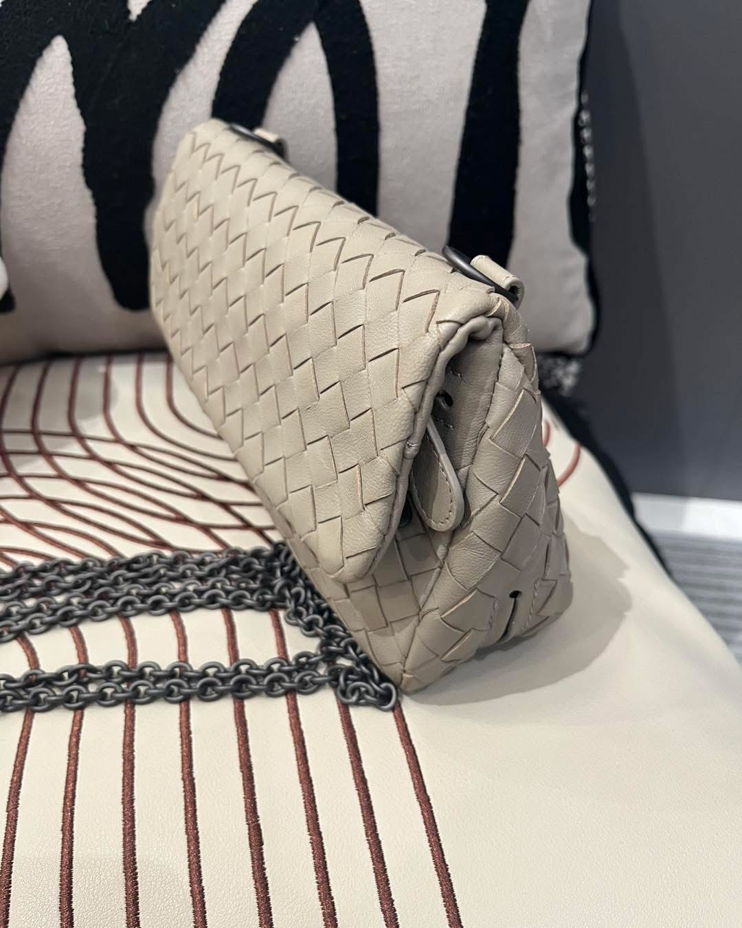 Bottega veneta crossbody chain bag 100%Authentic,95%new✅dust bag