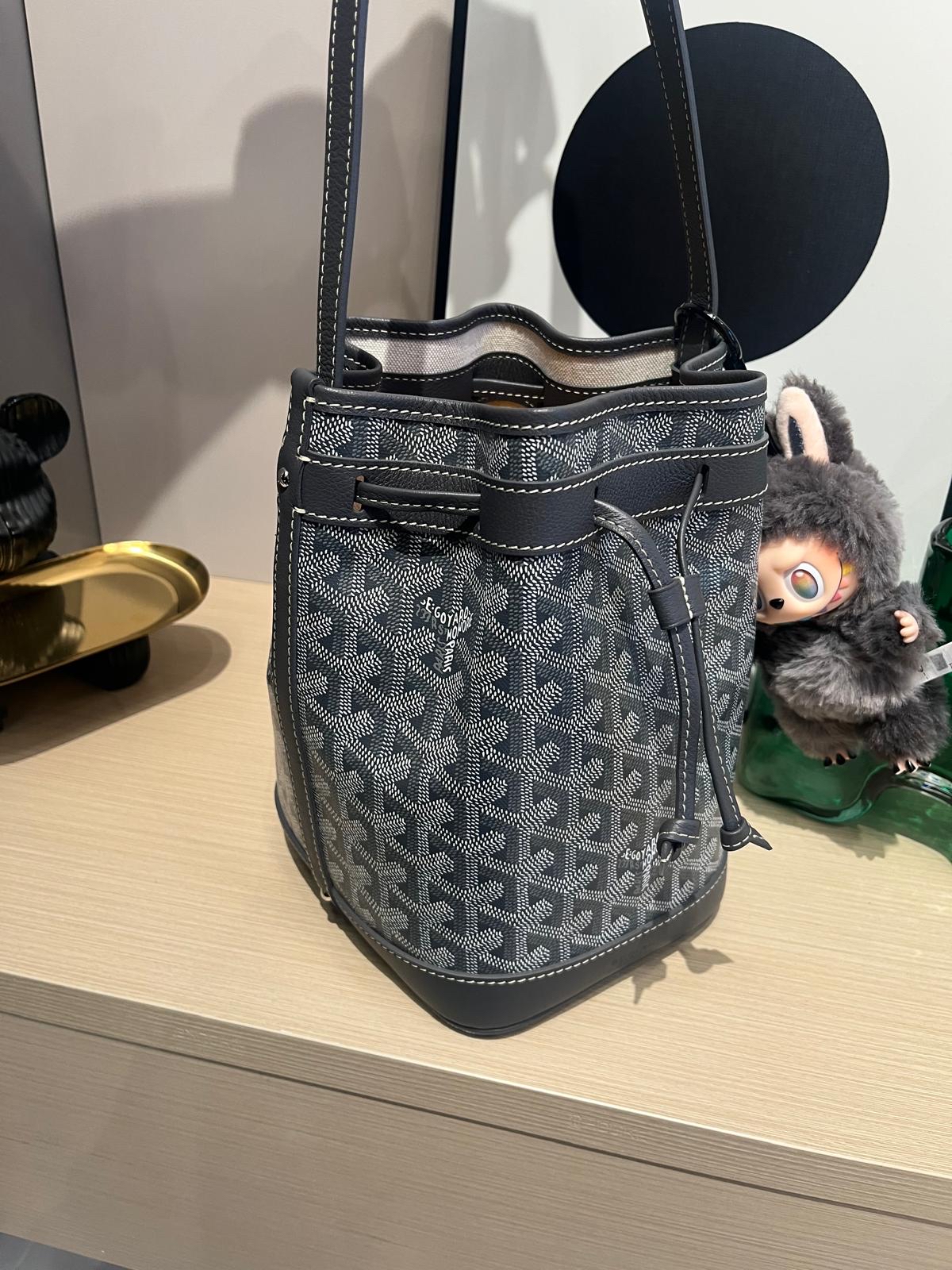 Goyard petit flot bucket bag 100%Authentic,98%new ✅收據✅dust bag