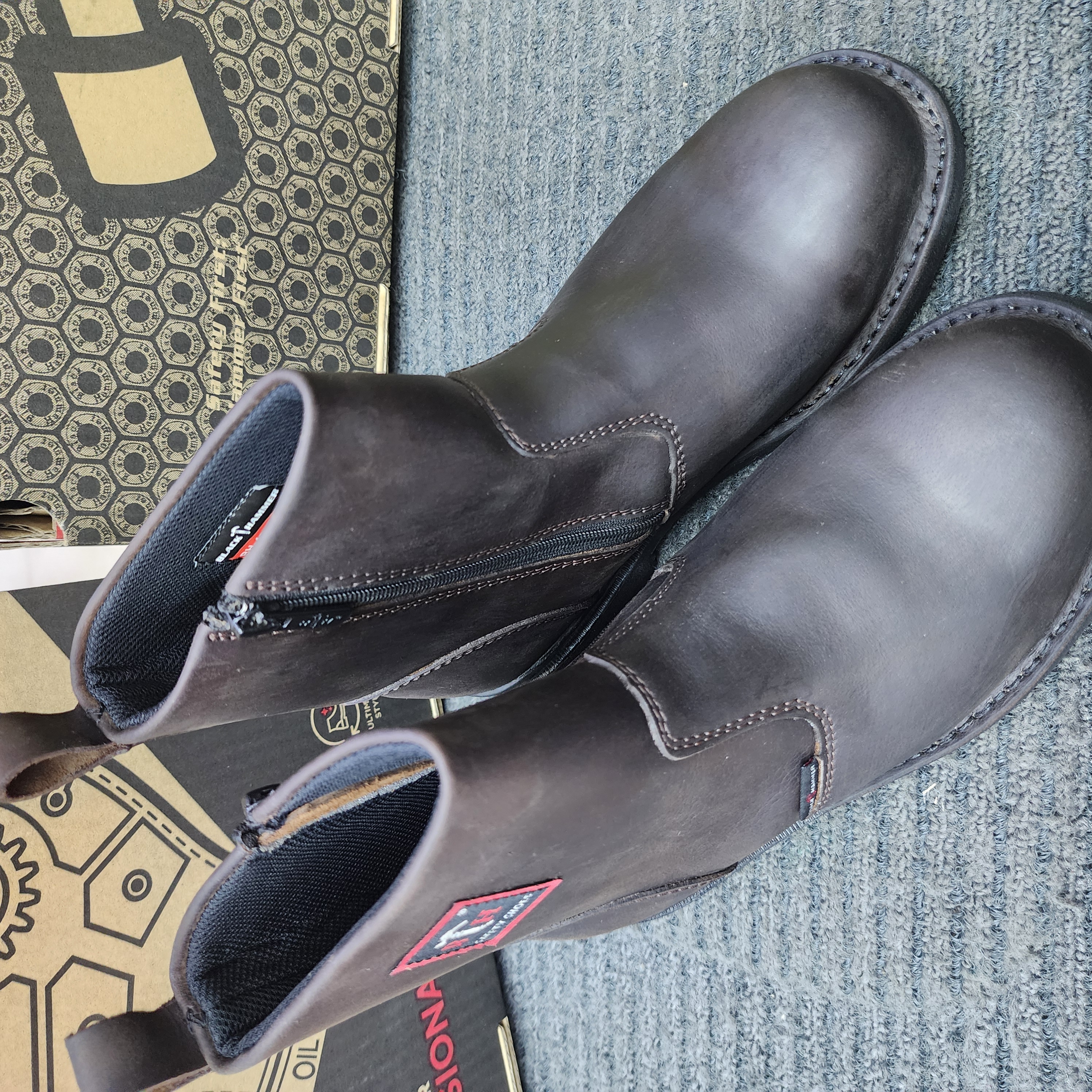 Black Hammer 4000 Series Men Safety Mid Cut Single Zip BH 4664 SIRIM DOSH Genuine Leather Shoes