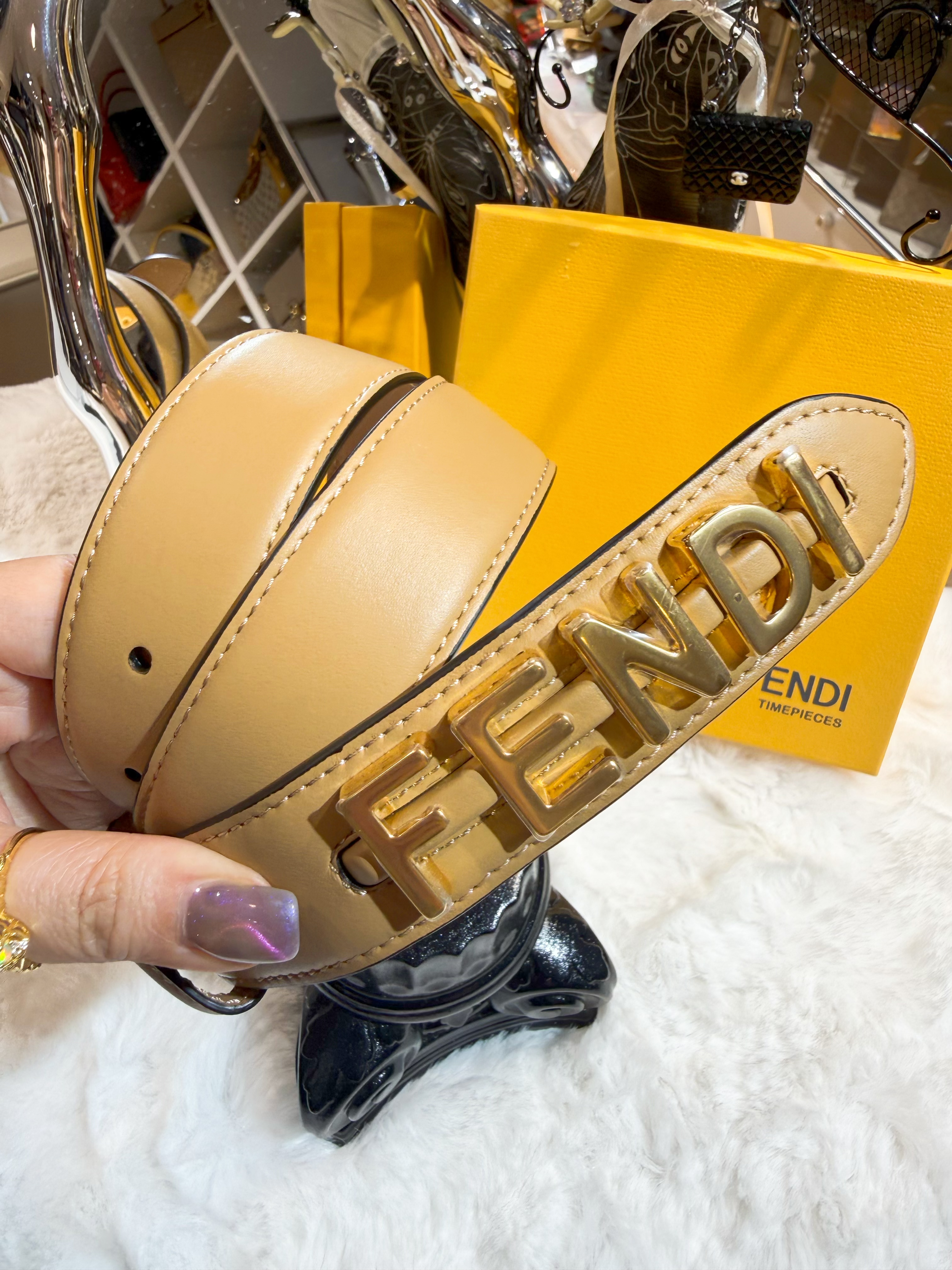 Fendi Graphy belt 85/dark honey