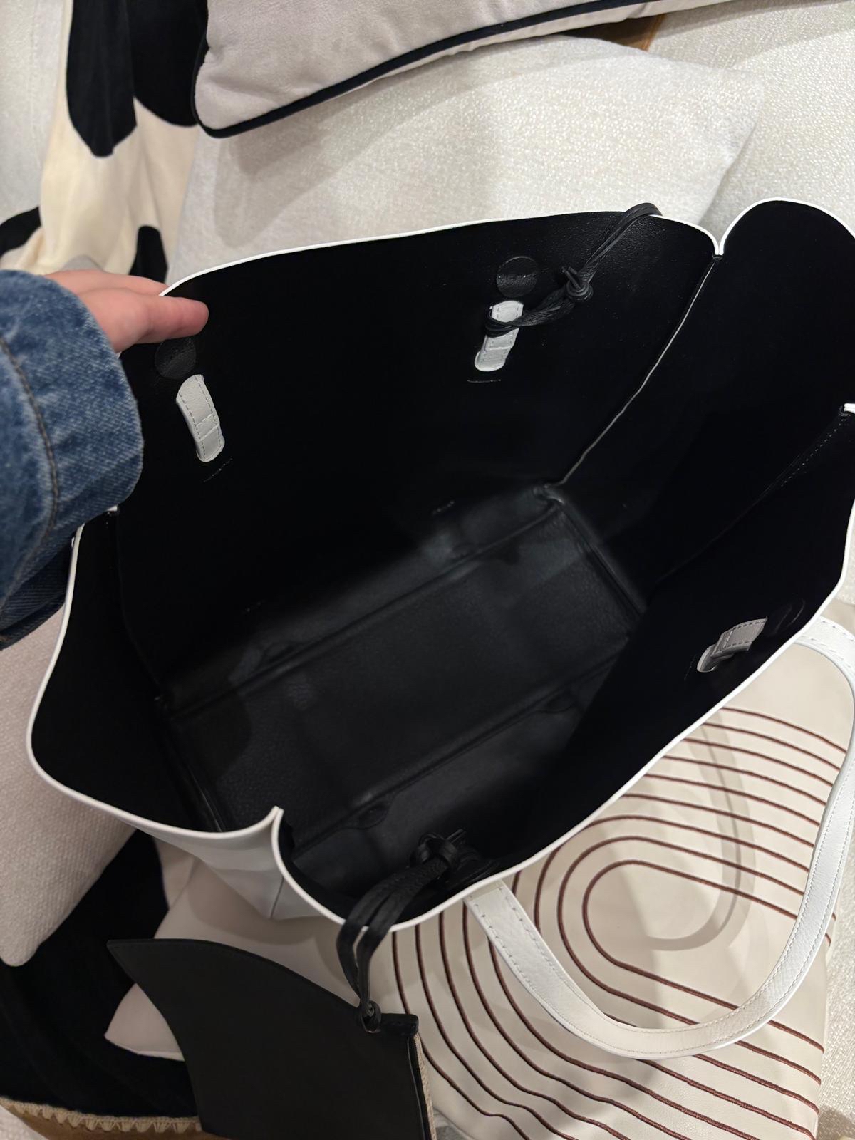 Balenciaga Everyday Tote Bag Calfskin 100%Authentic, 98%New ✅Dust bag