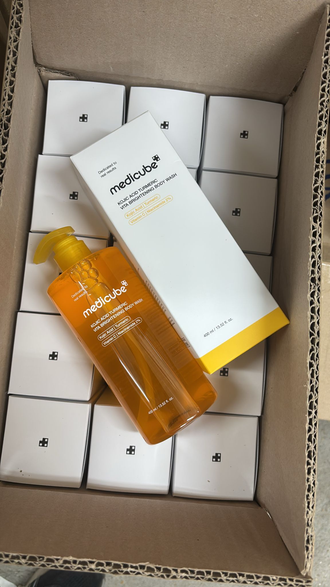 Medicube - 麴酸薑黃維他命亮白沐浴露400ml
