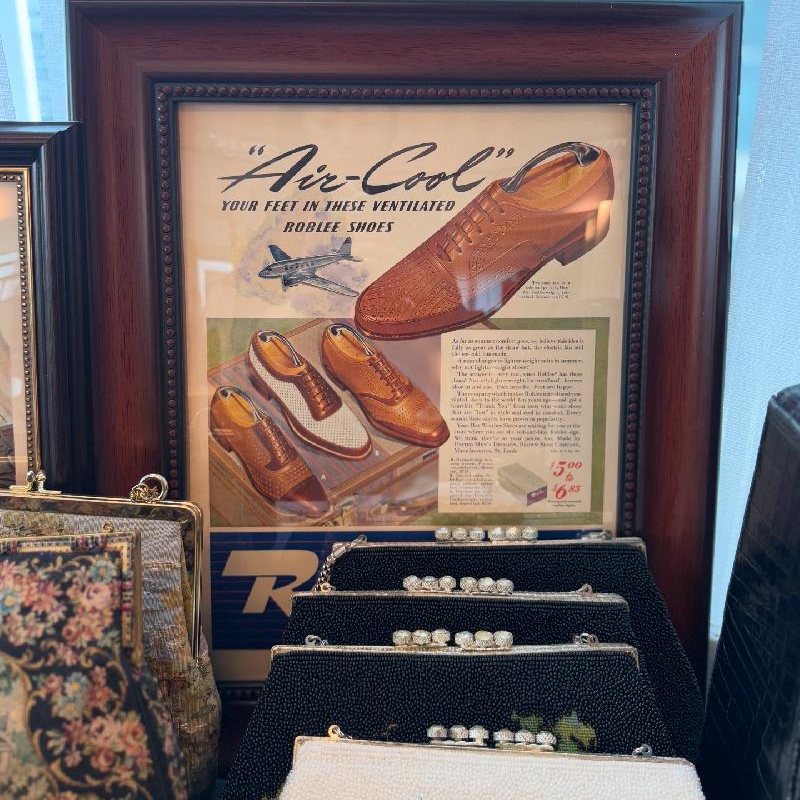 Framed Vintage Advert Poster Series - 1941 ROBLEE Air Cool Shoes for men Vintage Print Ad (MT2267)