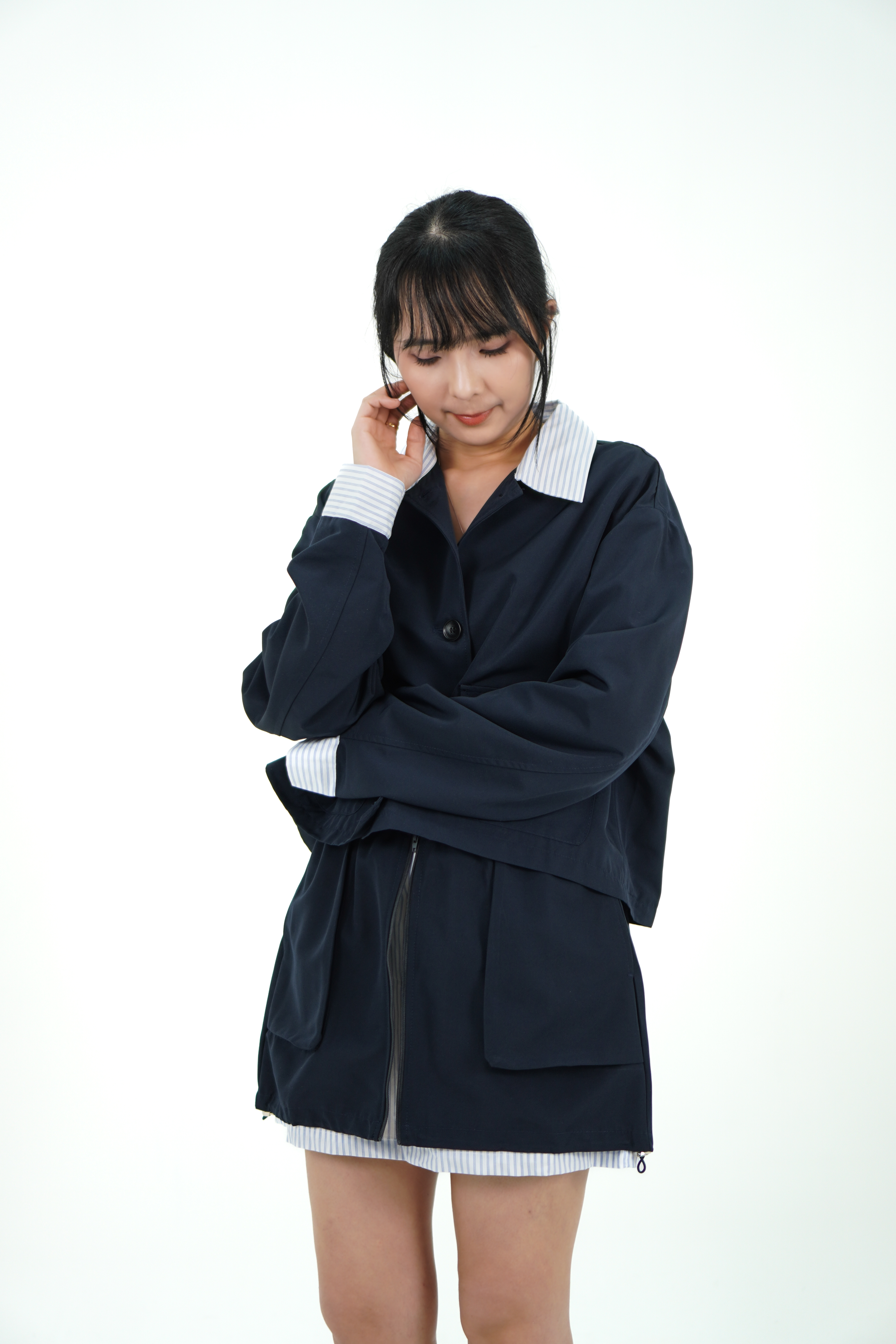 条纹拼接风衣+短裙套装