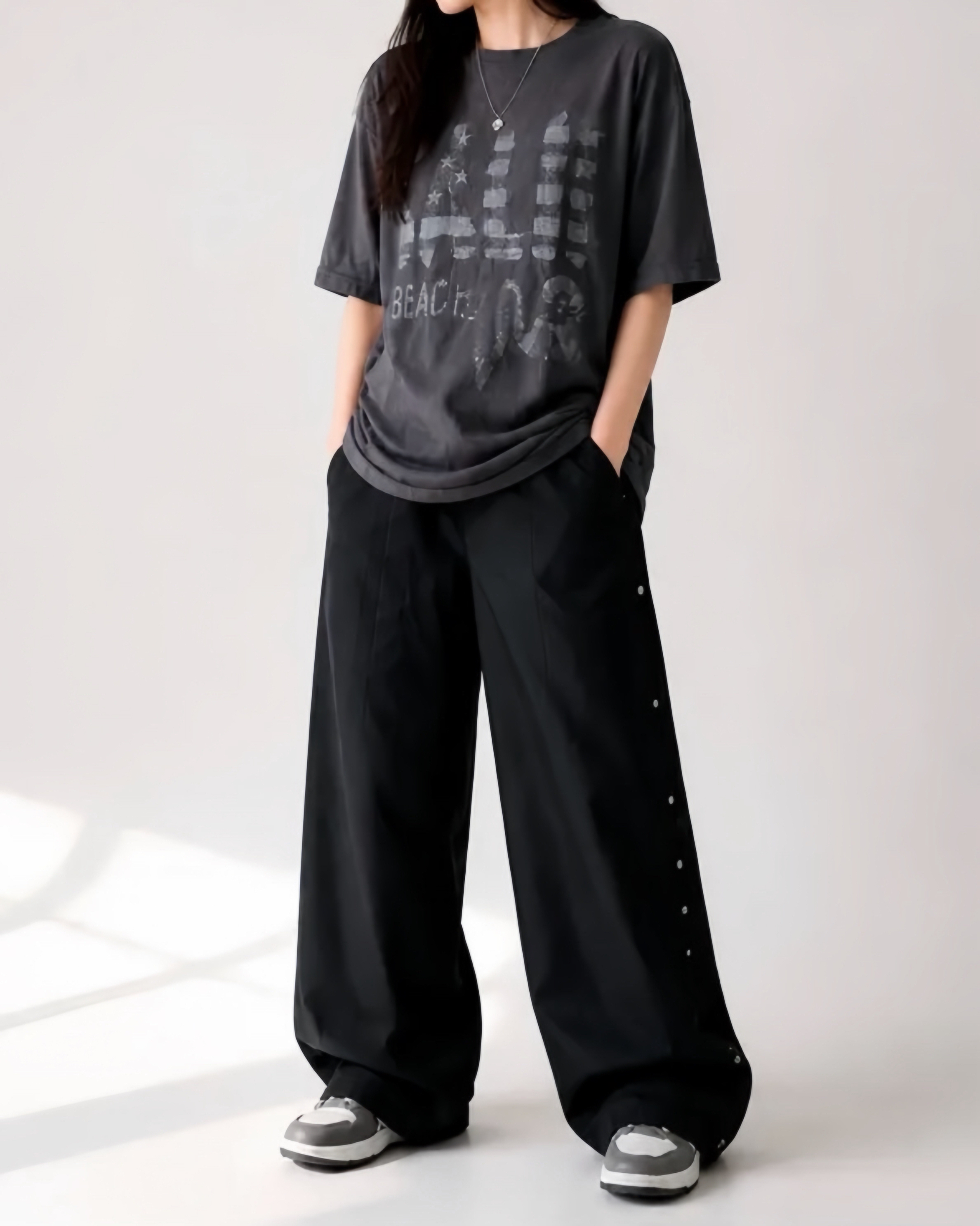 Vintage Wash Graphic Oversized Tee⁠