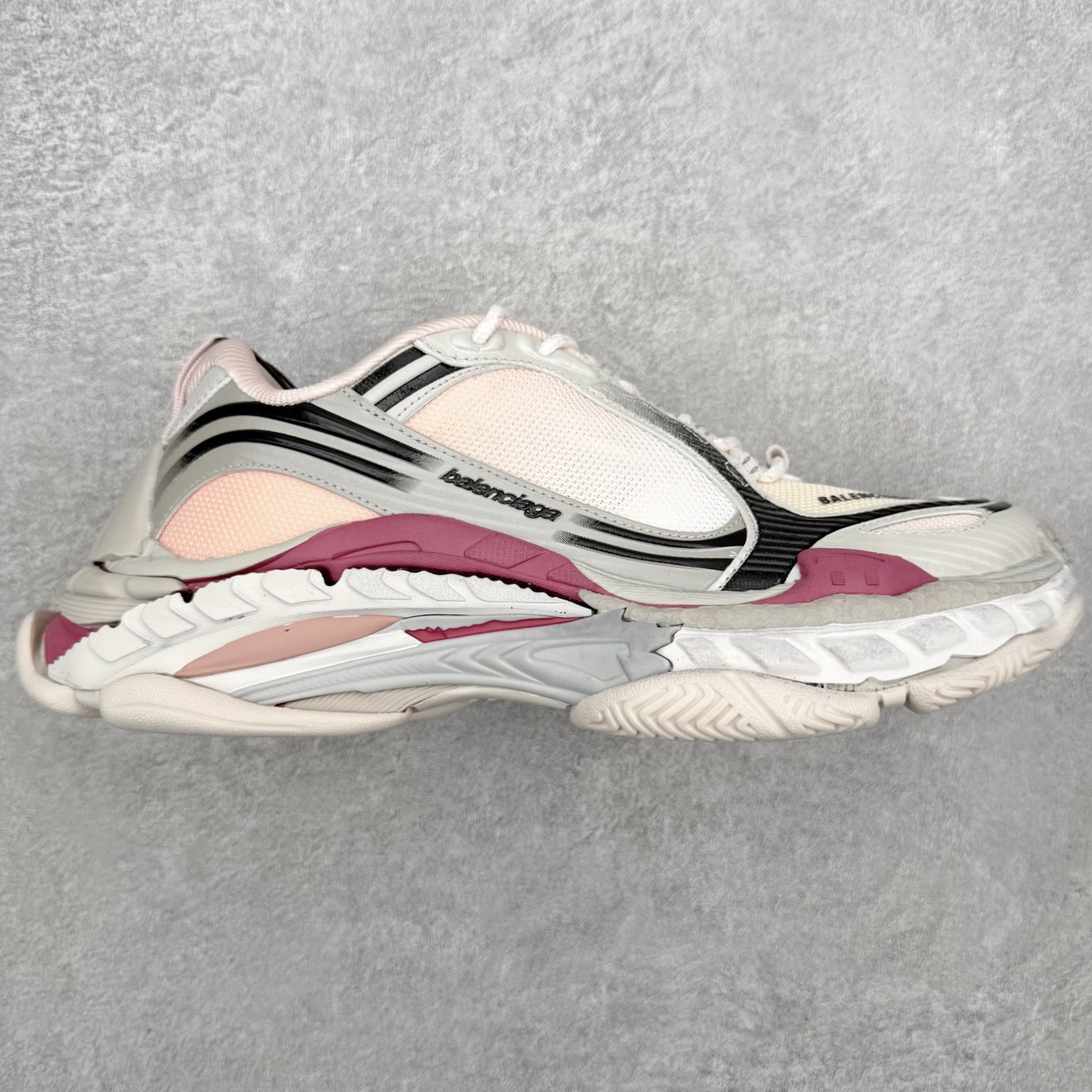 Balenciaga Triple S.2 Gradient 