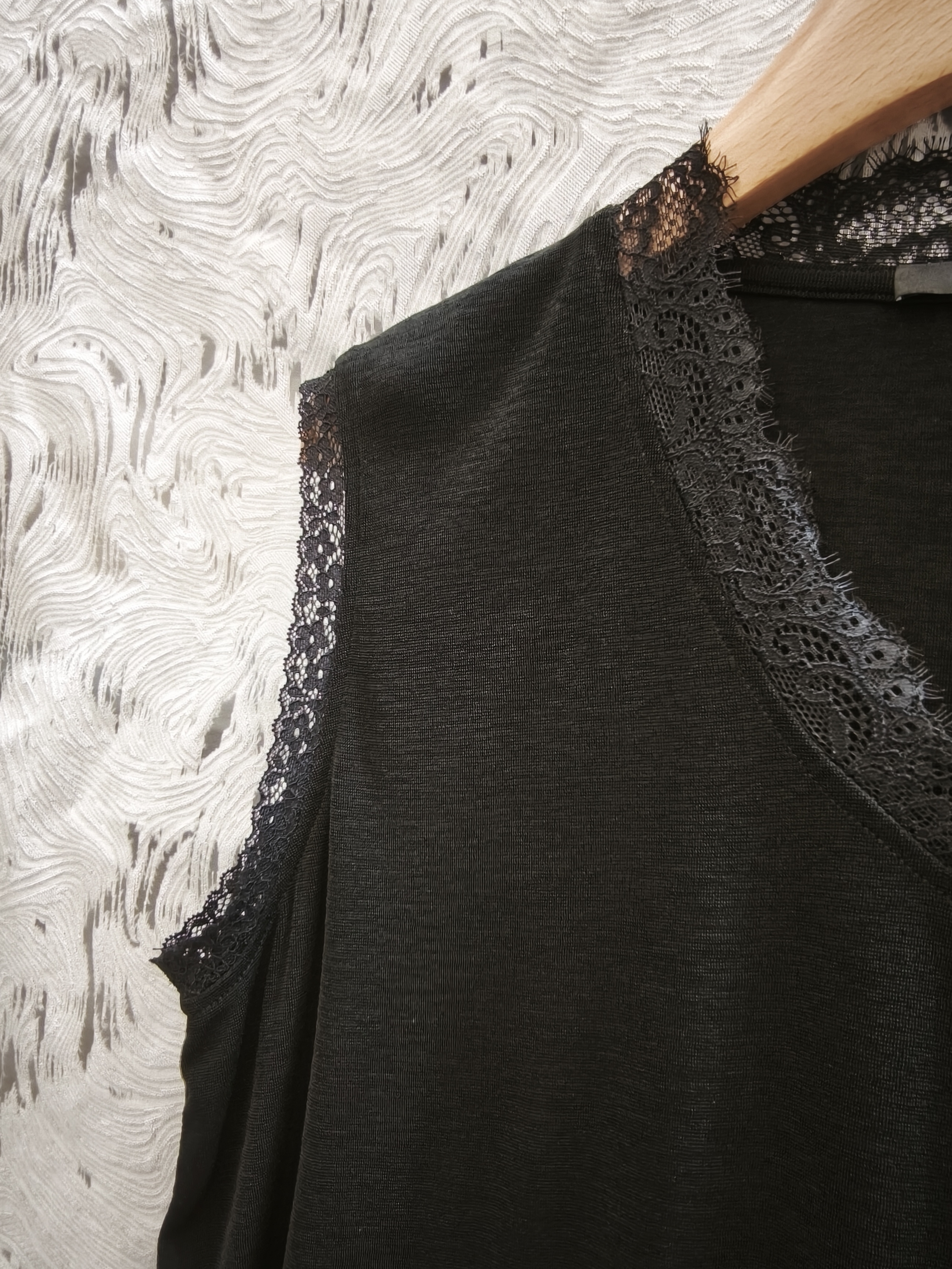 醋酸面料蕾絲背心