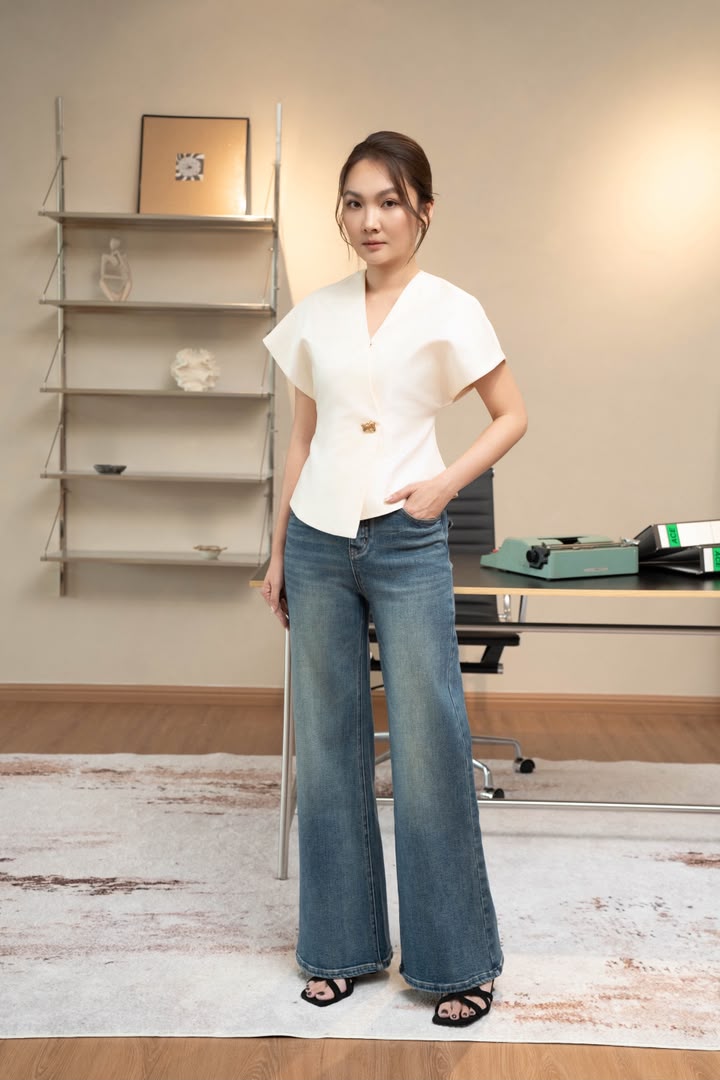 SS-Y691 SHINY OUT/SLLV BLOUSE