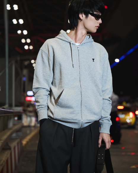 Ami De Coeur 黑色小標拉鍊連帽外套