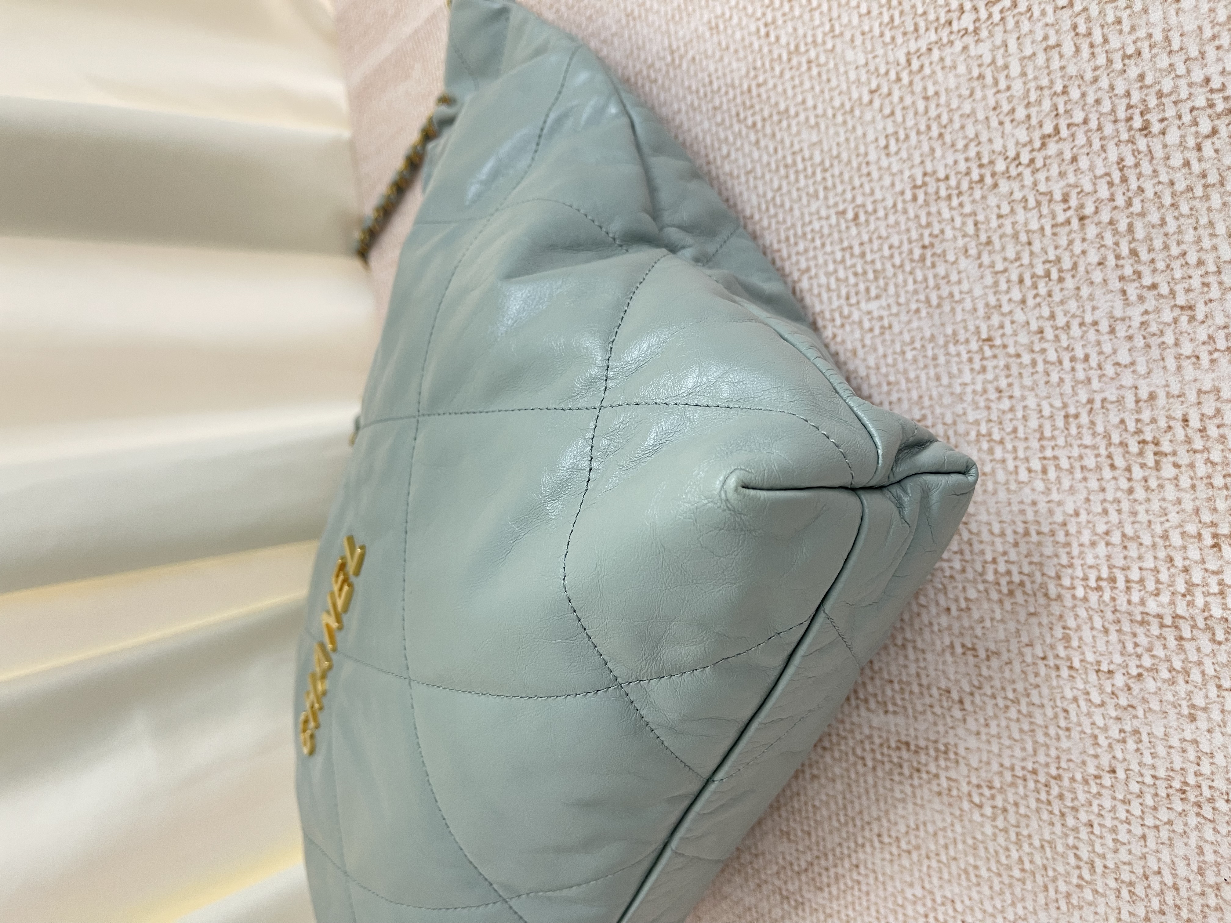 Pre-owned Chanel 22Bag/ Product Code: 26043005