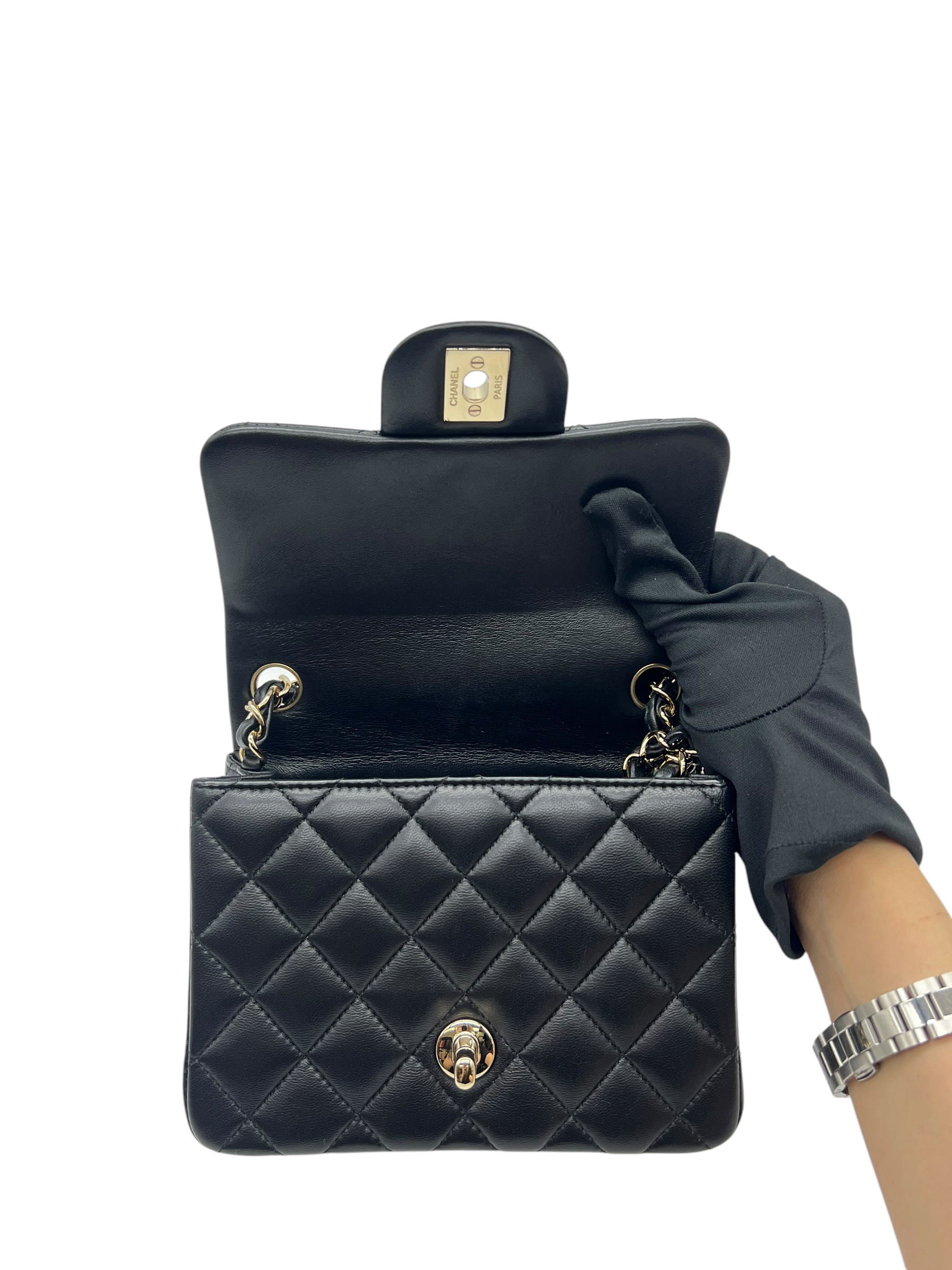 Pre-Owned CHANEL Mini Classic Flap Bg / Product Code: 26052804a