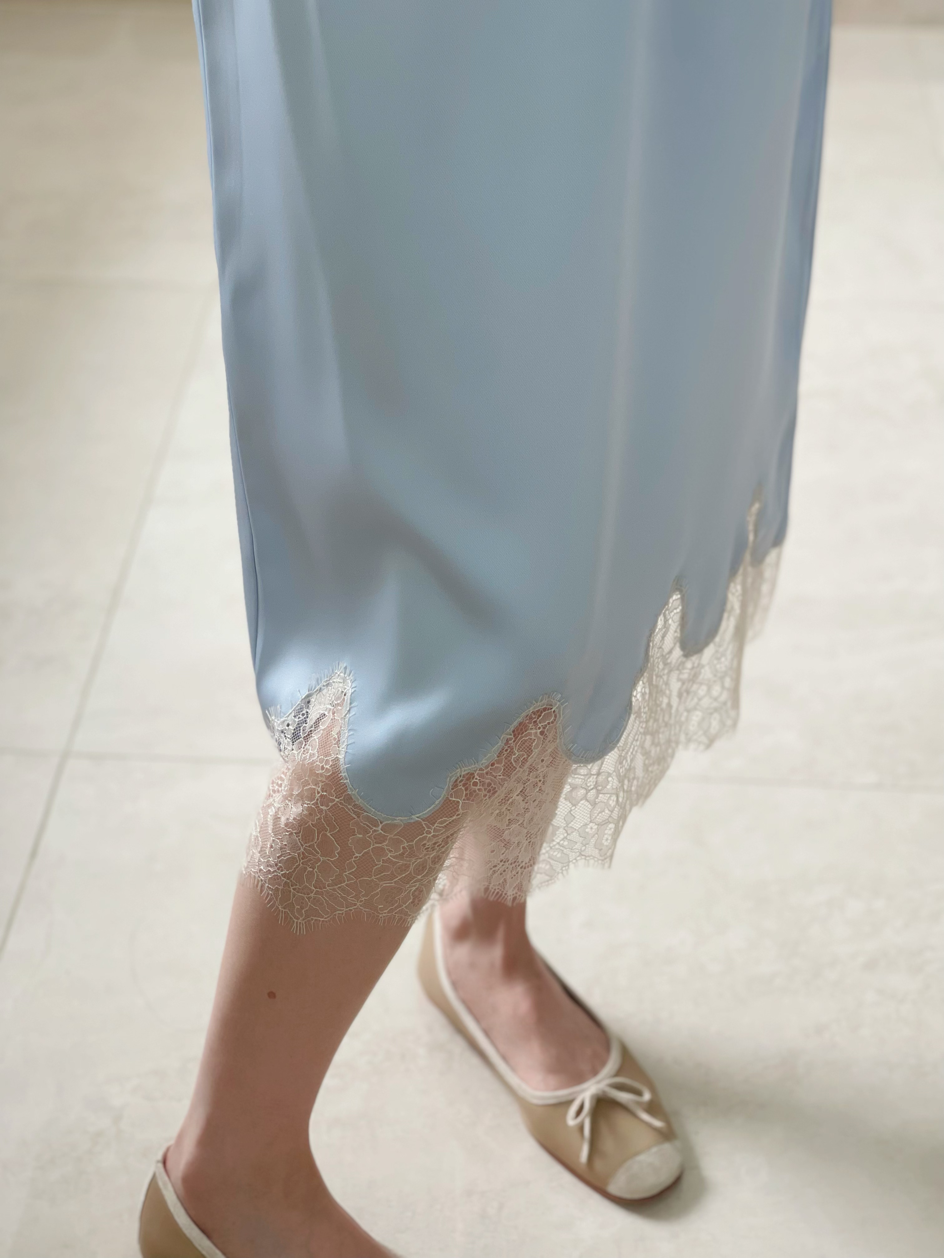 Elegant silky lace skirt