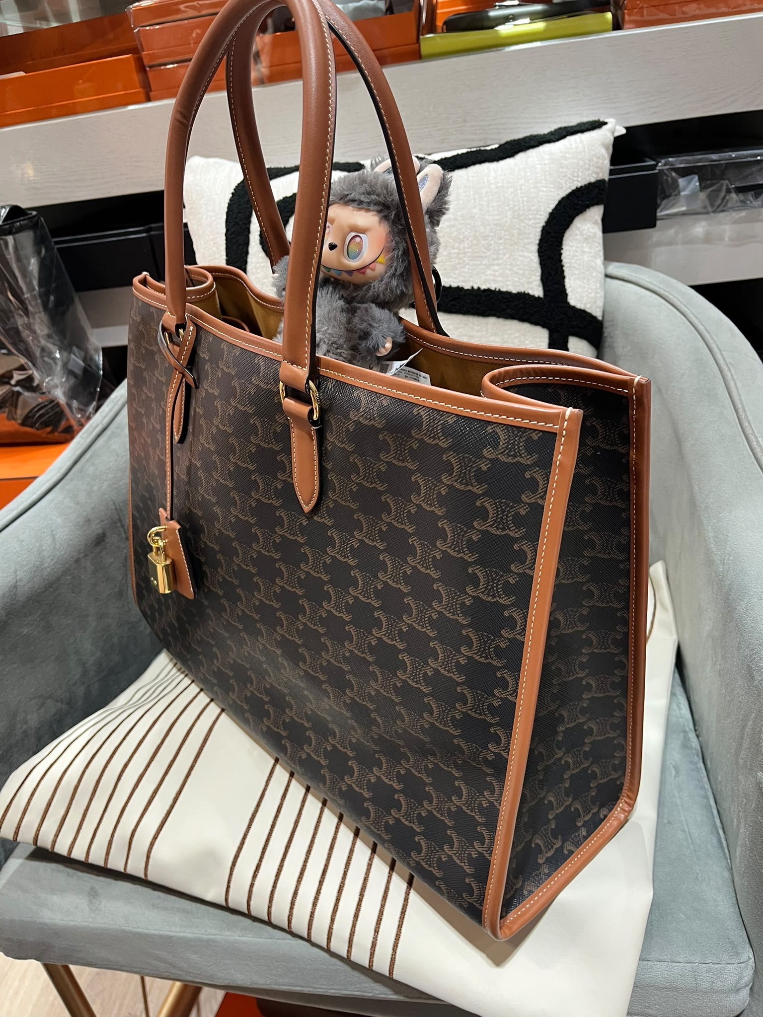 Celine Horizontal Cabas Tan tote bag 100%Authentic, 95%New ✅Dust bag