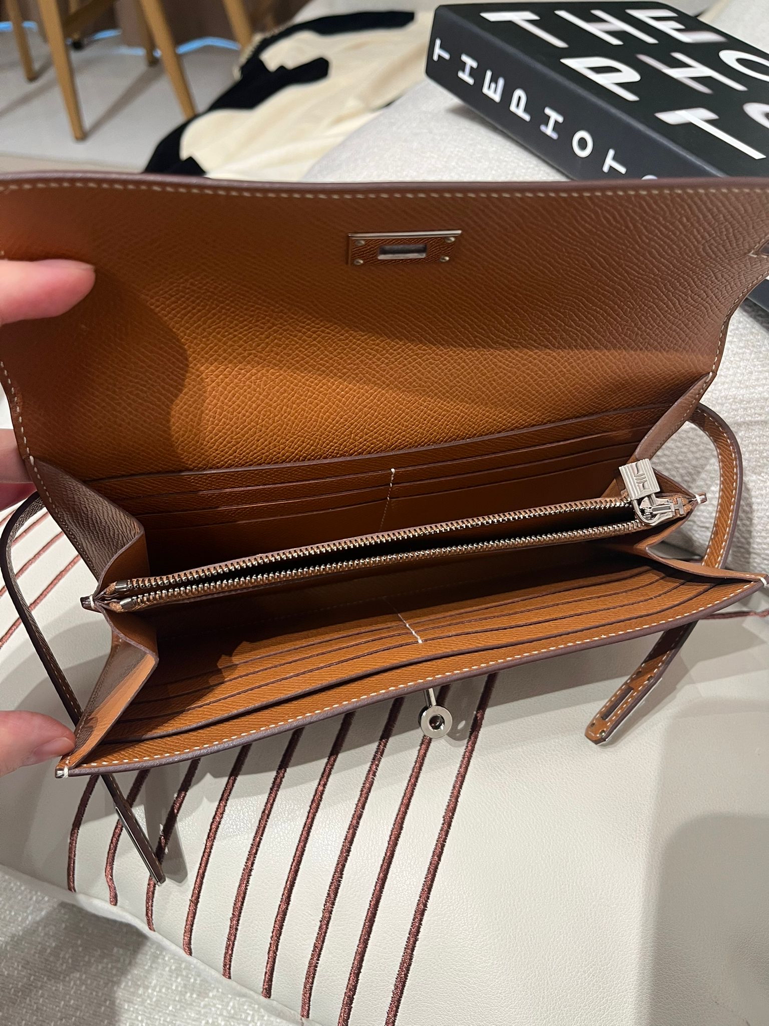 Hermes Kelly Wallet Stamp C 金棕色銀扣 100%Authentic, 99%new ✅box