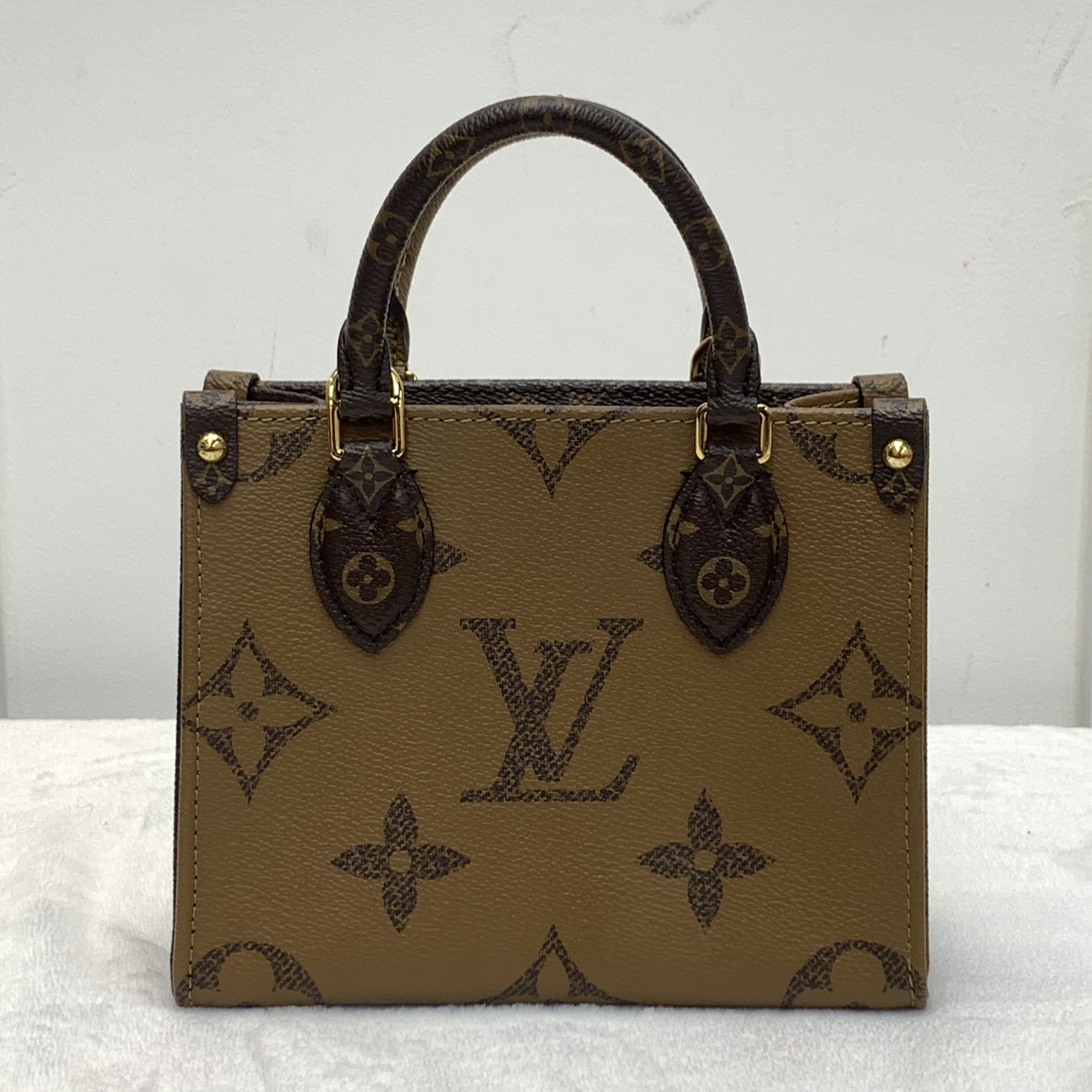 Full set LV on the go bb