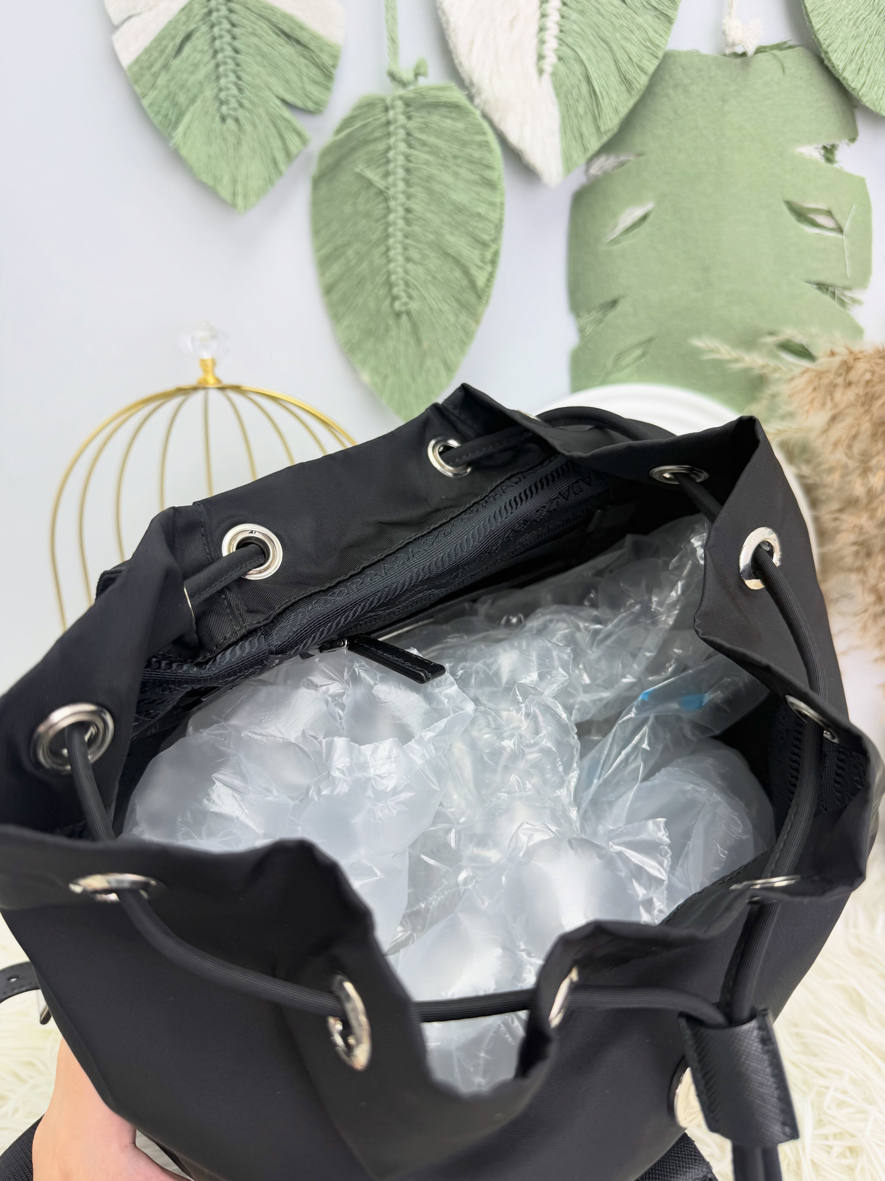 Prada👜 PRE OWNED 🛍️黑色尼龍書包🖤 