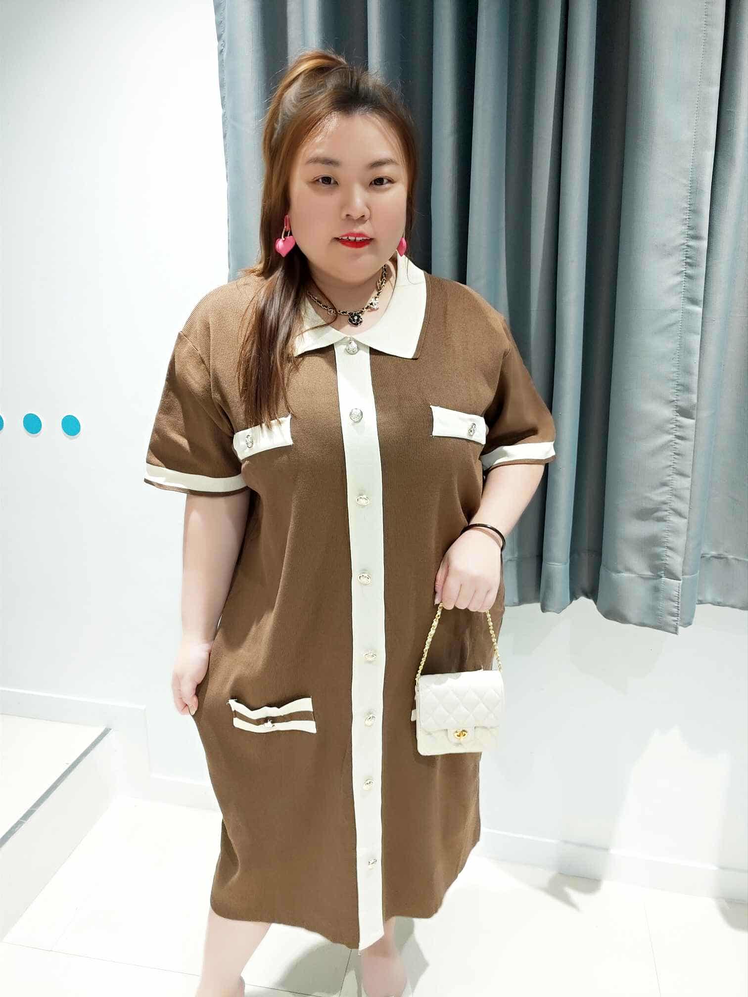 DSF03 有领排扣针织连衣裙