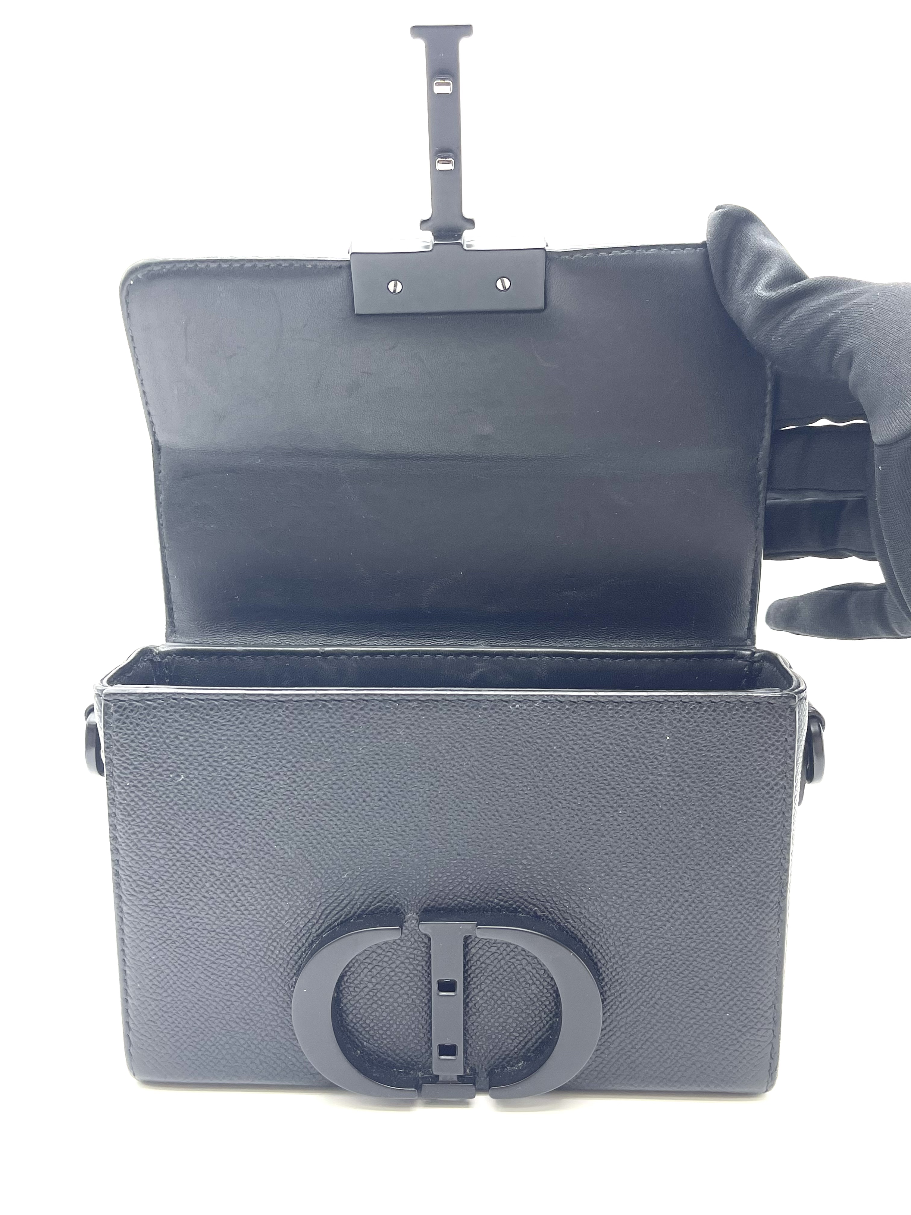 直播貨品 |  [1個-$100 2個-$300] DD03