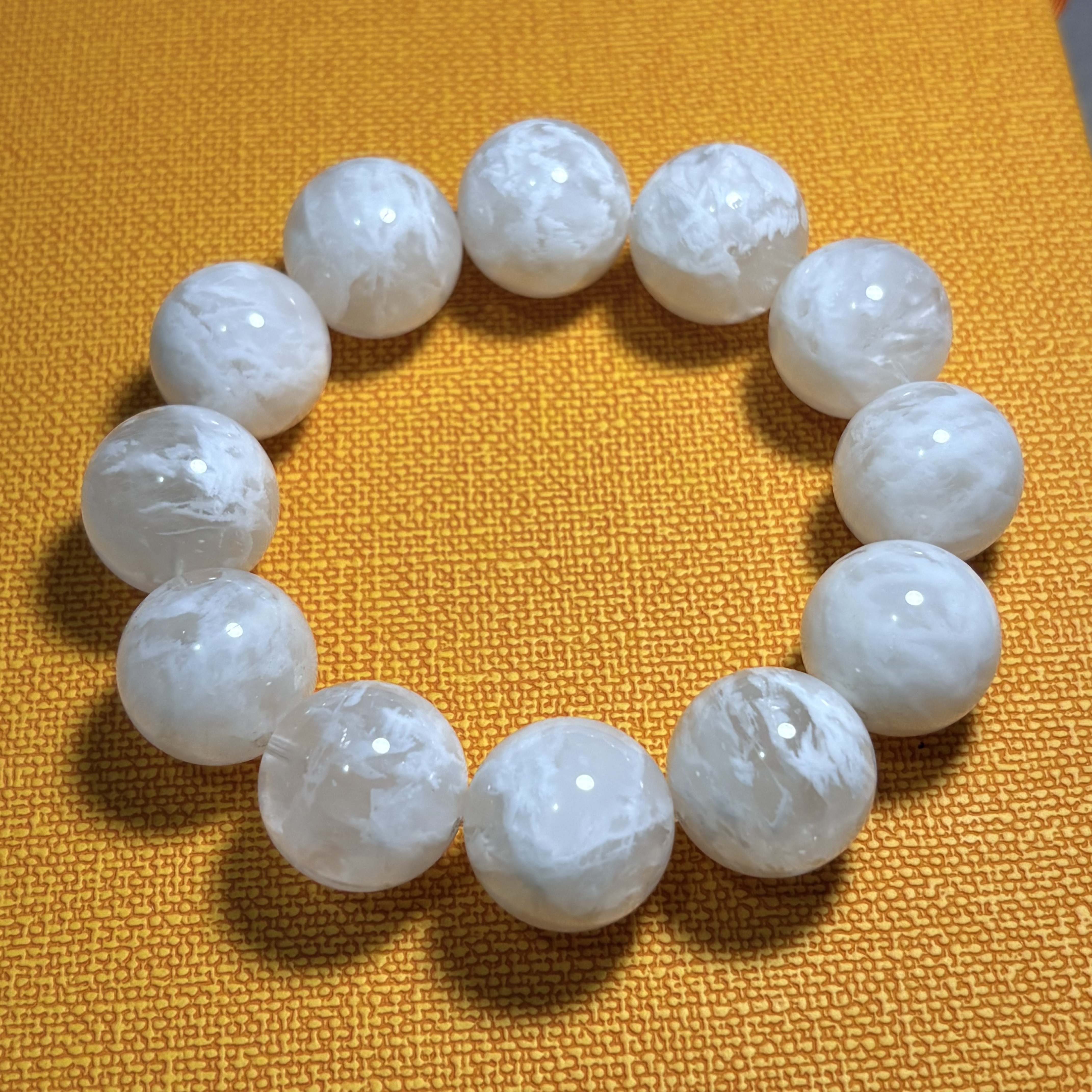 雪花緍紗白幽靈手串 No.4565丨規格：19.5mm珠17cm手圍