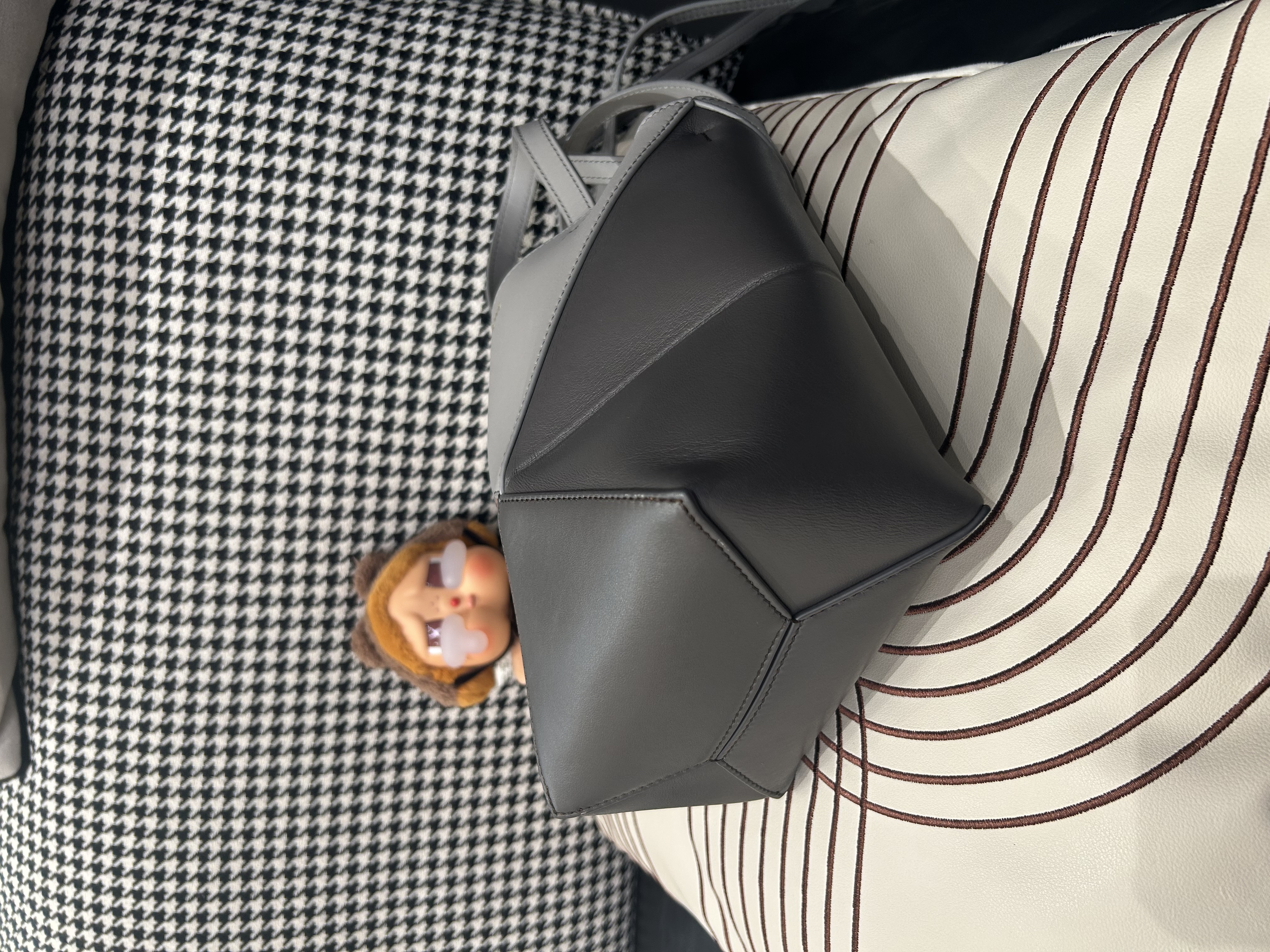 Loewe Mini Fold Tote bag 深灰牛皮拼銀色 100%Authentic, 98%New ✅Dust bag