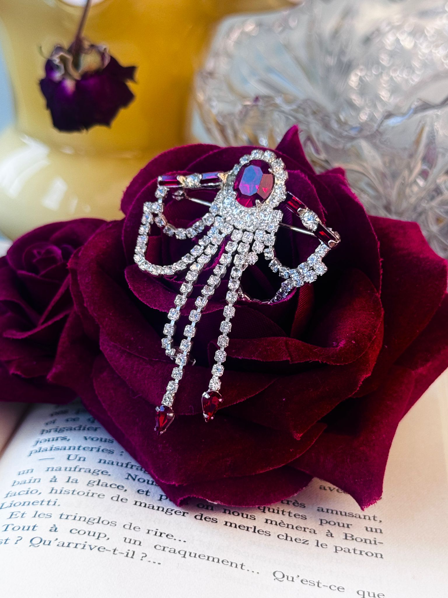 Vintage Mid-Century Art Deco Style Ruby Red Rhinestone Brooch(MT2589-11)