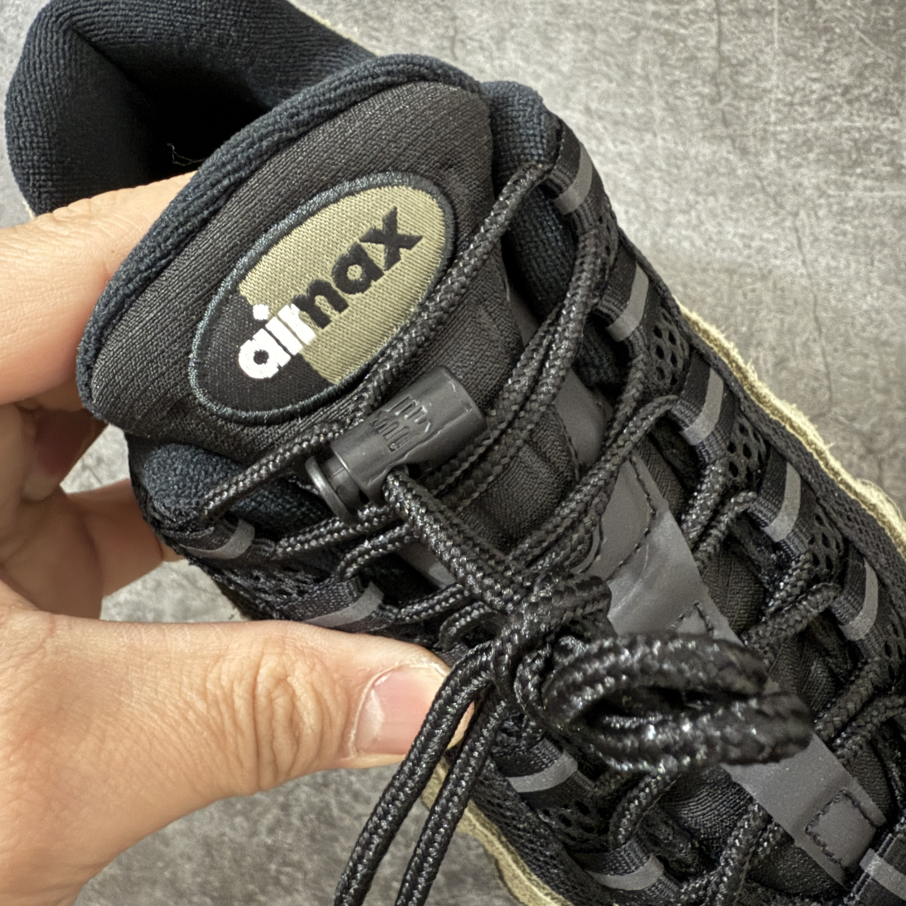 Nike Air Max 95 SP Undefeated IB4523-200