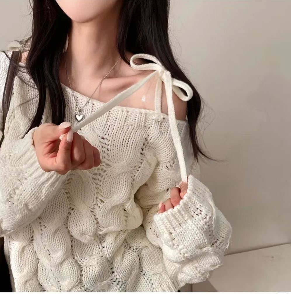 【 女友感滿滿⸝⸝⸝♡🧸立體扭紋麻花～可調節！雙綁帶微傘線料針織兩穿上衣🤎 】 Day Dream Ribbon Twist 2-way Top(四色入)