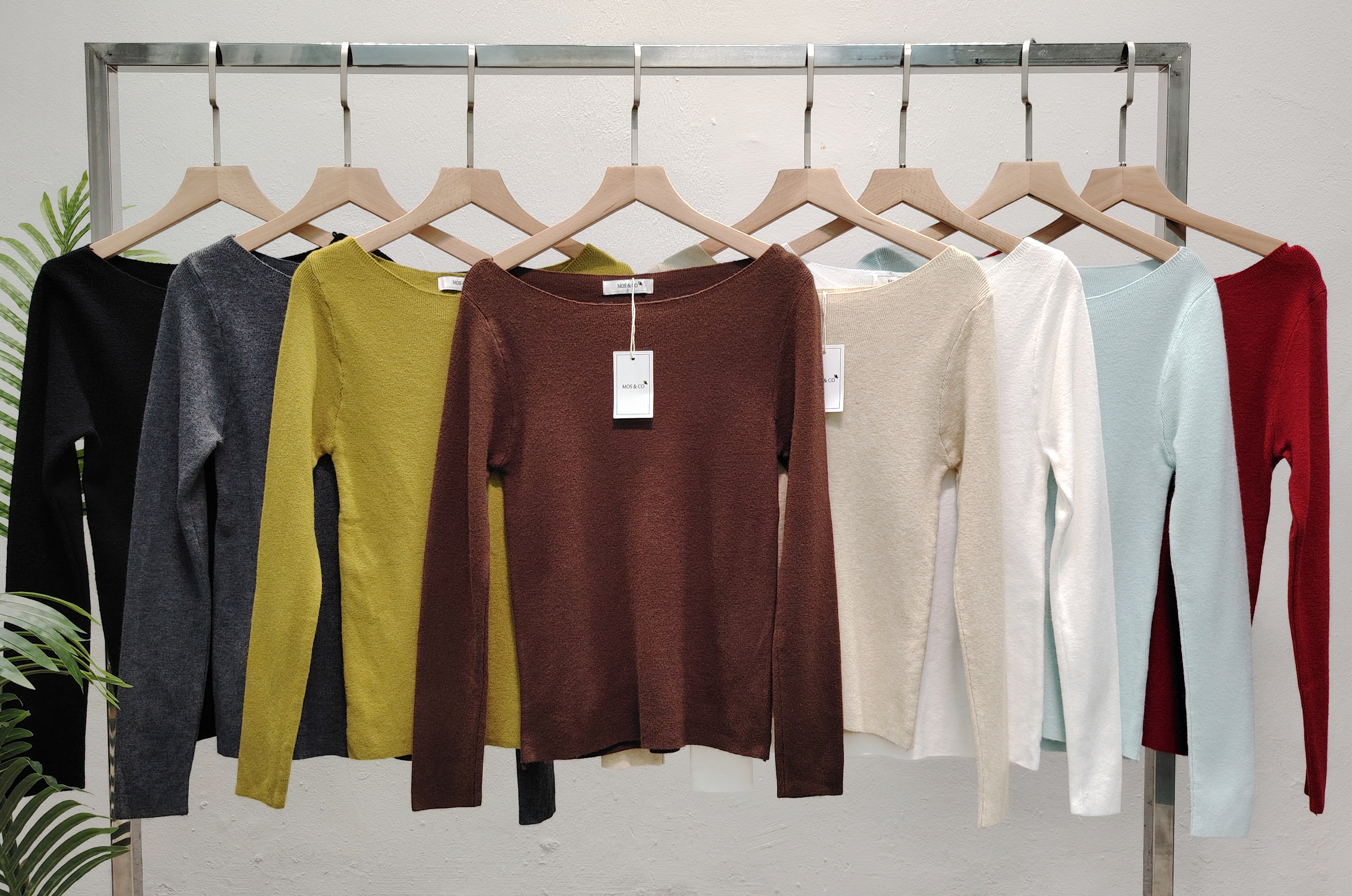 S563 Boat Collar Long Sleeve Knit Wear