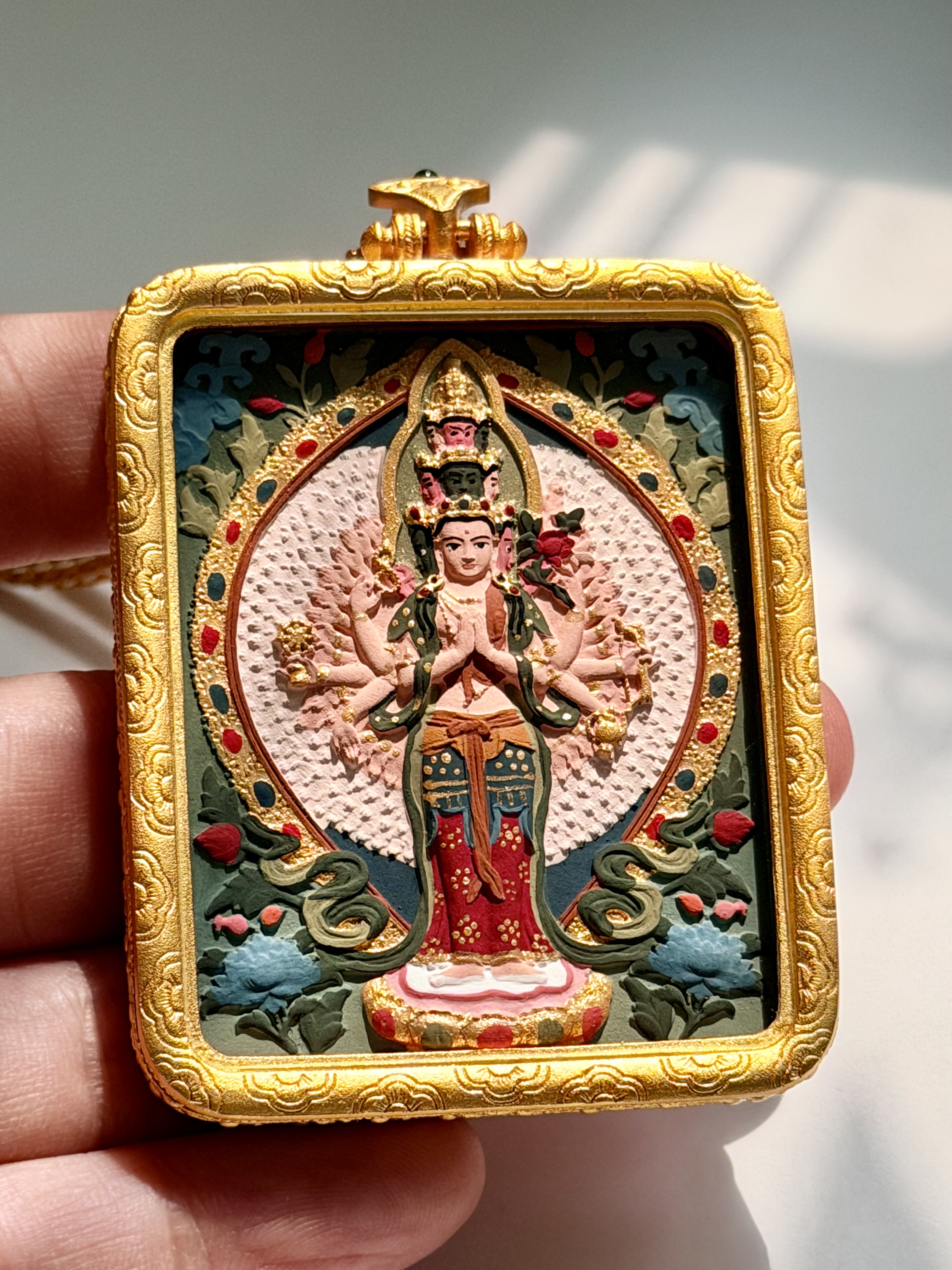 義賣品不包郵8/4寄出：（千手千眼觀音擦擦+時輪金剛）吊咀（閉關加持，念誦多篇藏傳大悲咒）加持力大