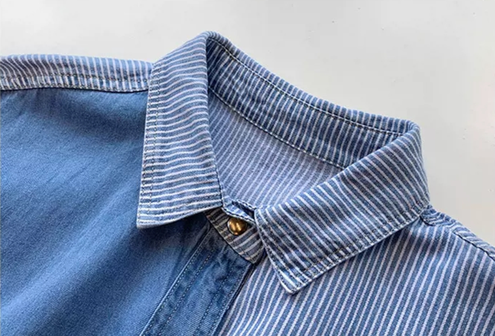 2色選擇$78件。2件起$70件✨ 純棉拼接設計・寬鬆百搭恤衫 ✨一件就有層次感💙