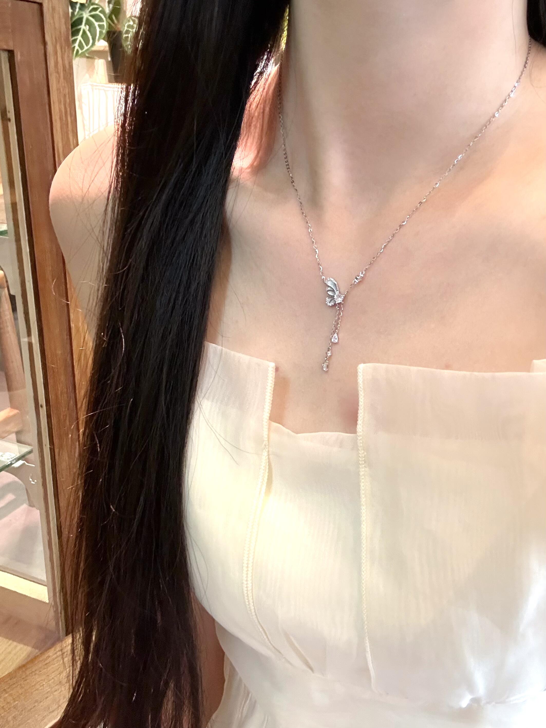 夜光星夜蝴蝶项链