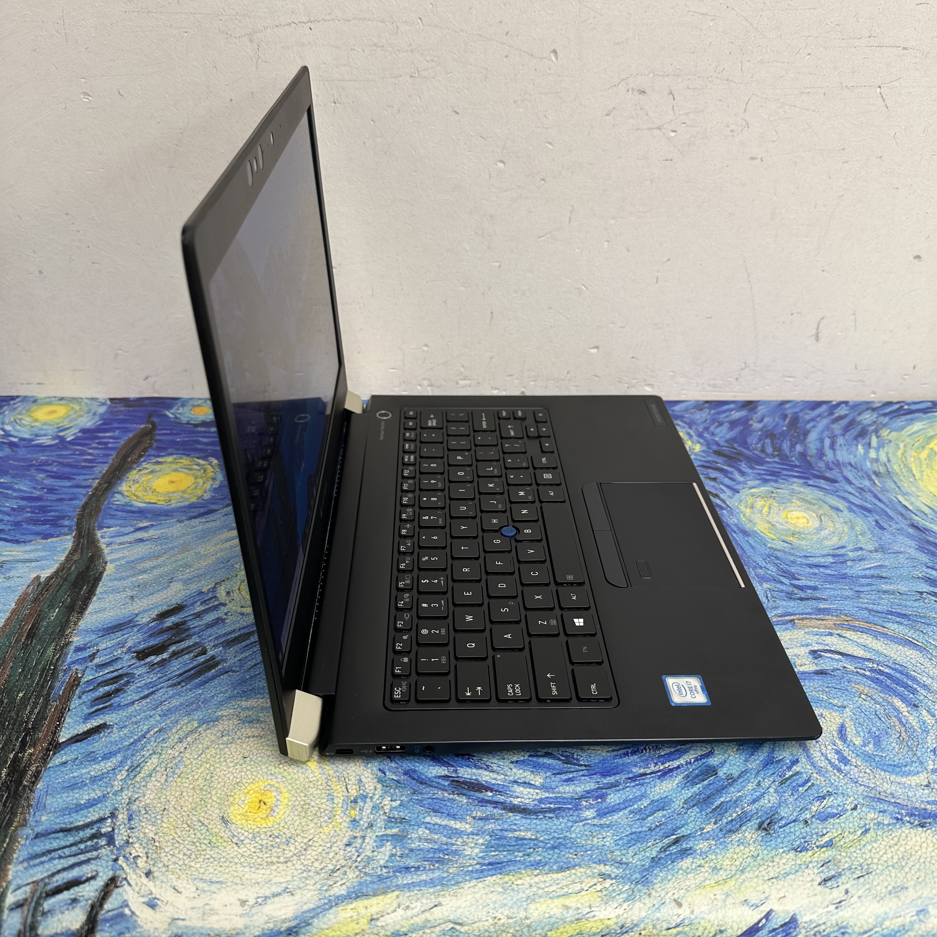 #5479 Toshiba Dynabook i7-8665U/16GB Ram/256GB SSD/13吋Touch Mon/Type C充電/Laptop / Notebook / Gaming /Youtube/Netflix/Disney+/ Win10/Win11/ Office / Work