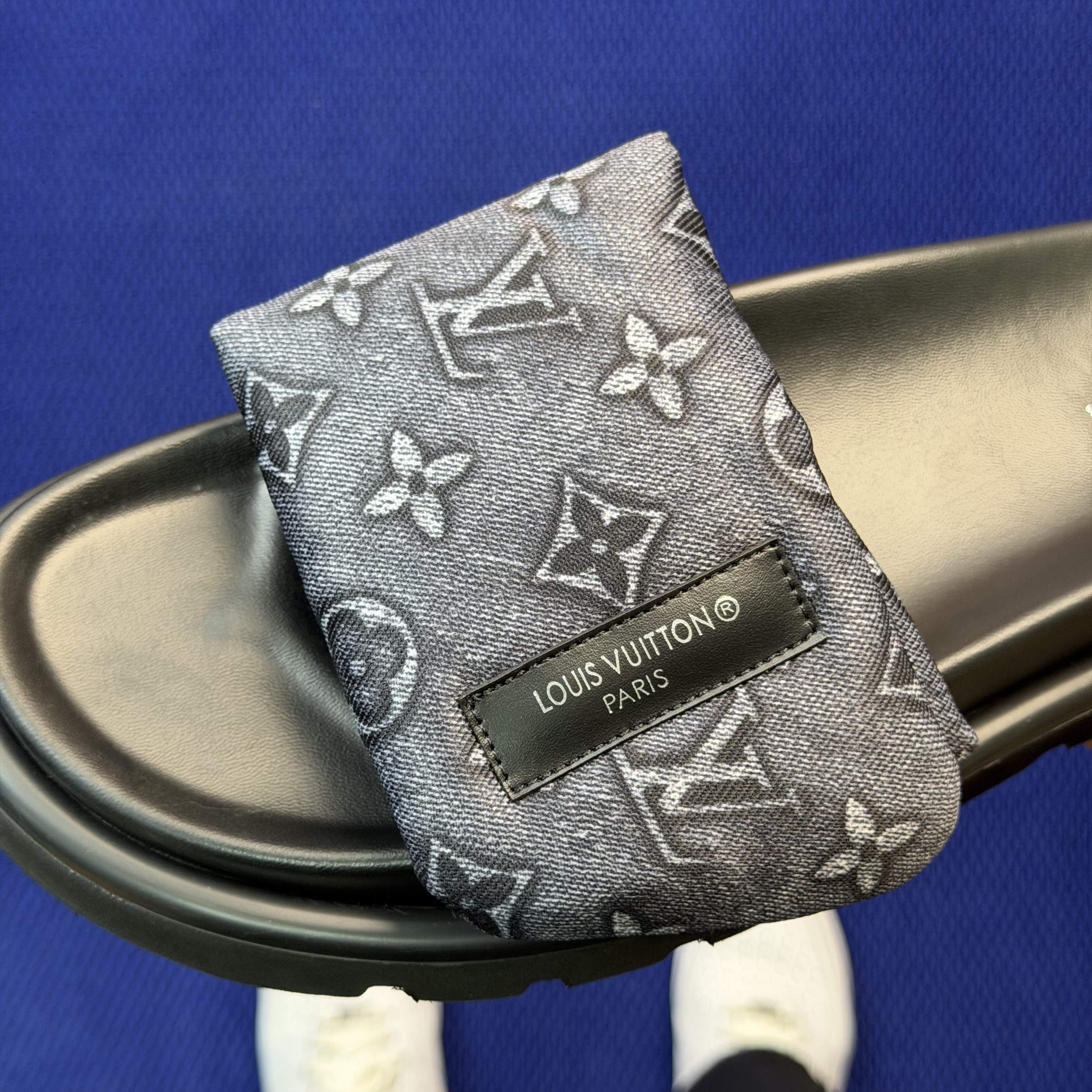 Louis Vuitton LV Pool Pillow Comfort Mule