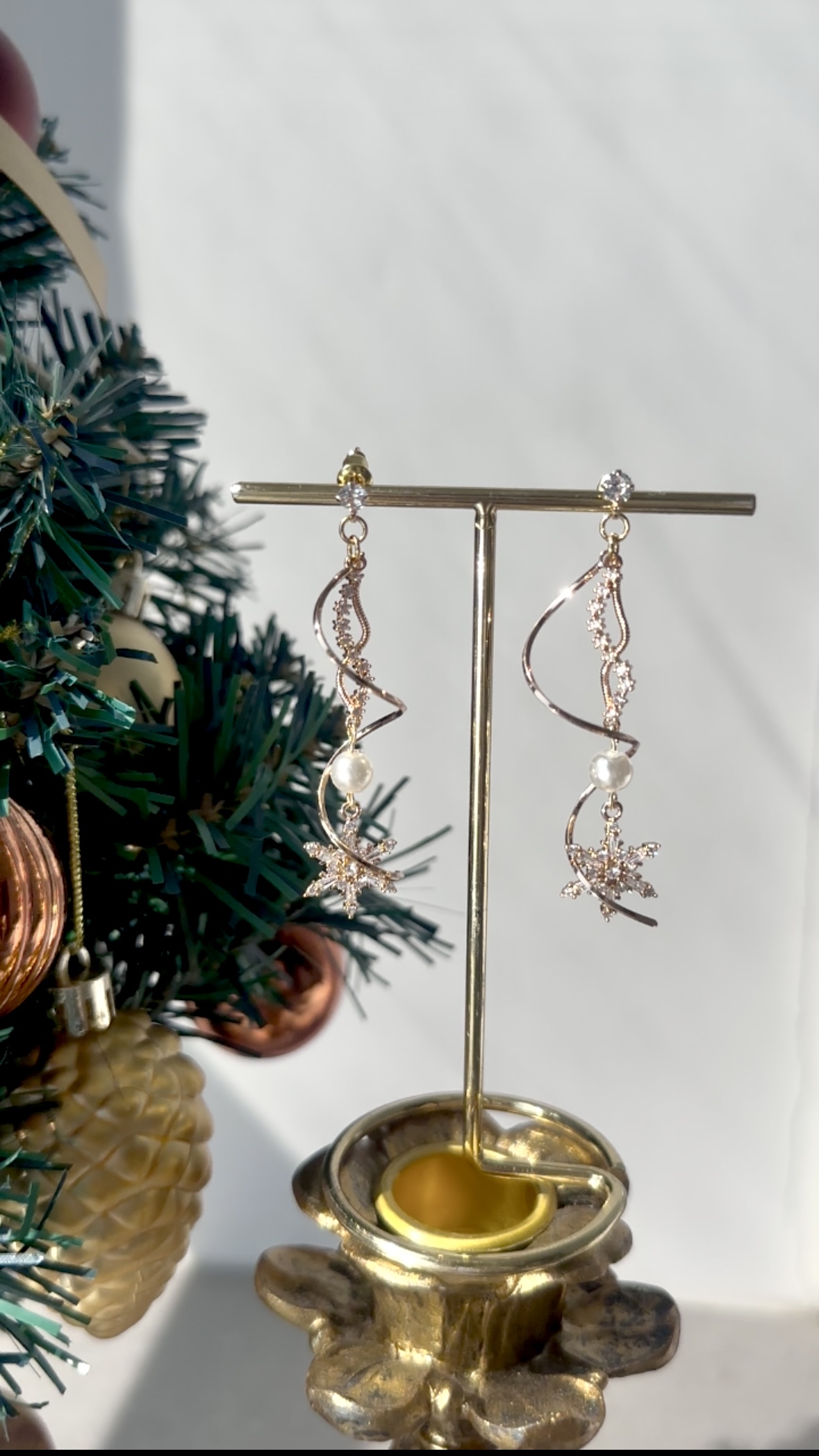 |🎄聖誕組合裝| 旋轉雪花鑽耳環❄️+珍珠雪花手鏈✨