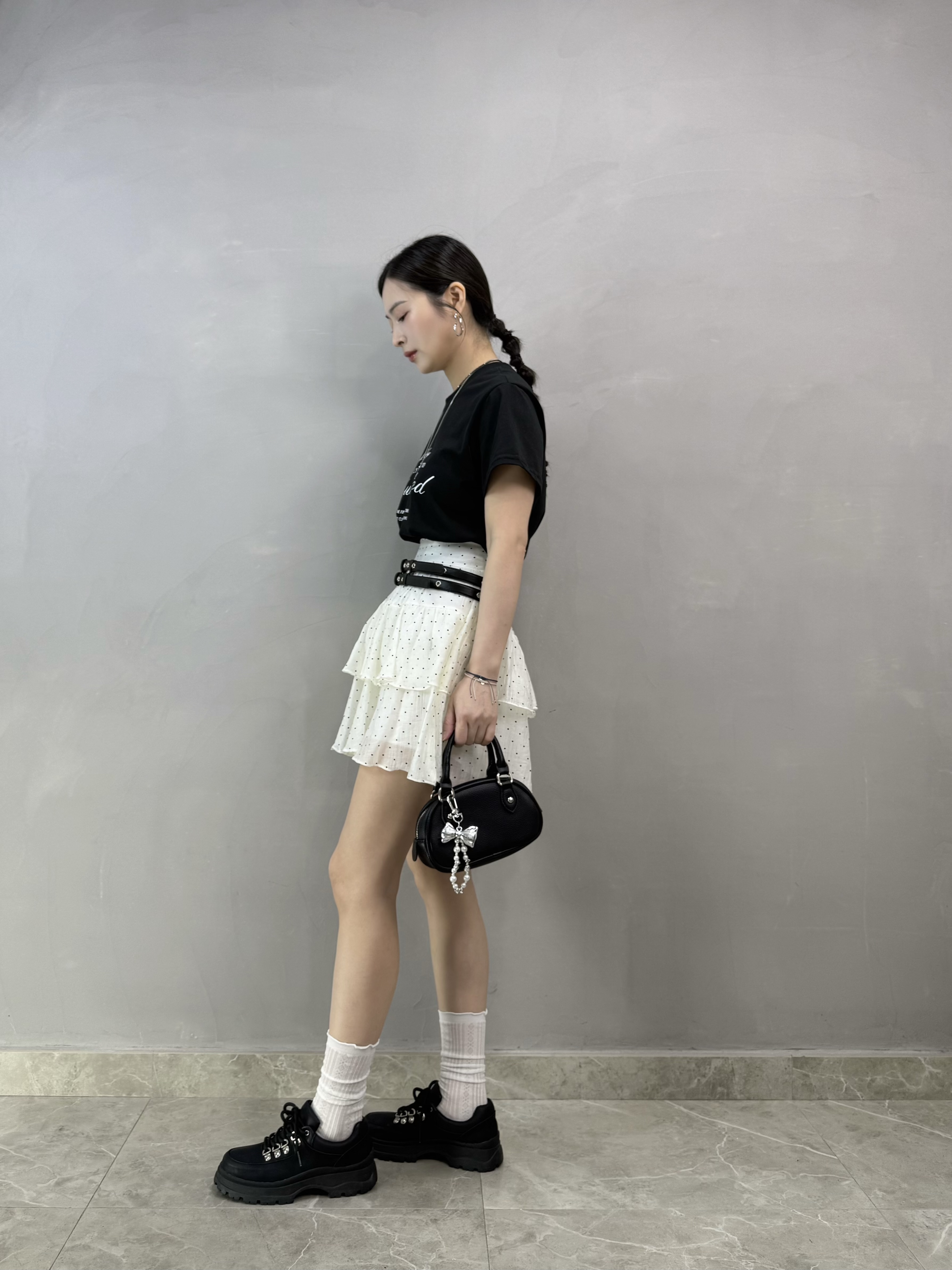 S68 撩草字英文字tee