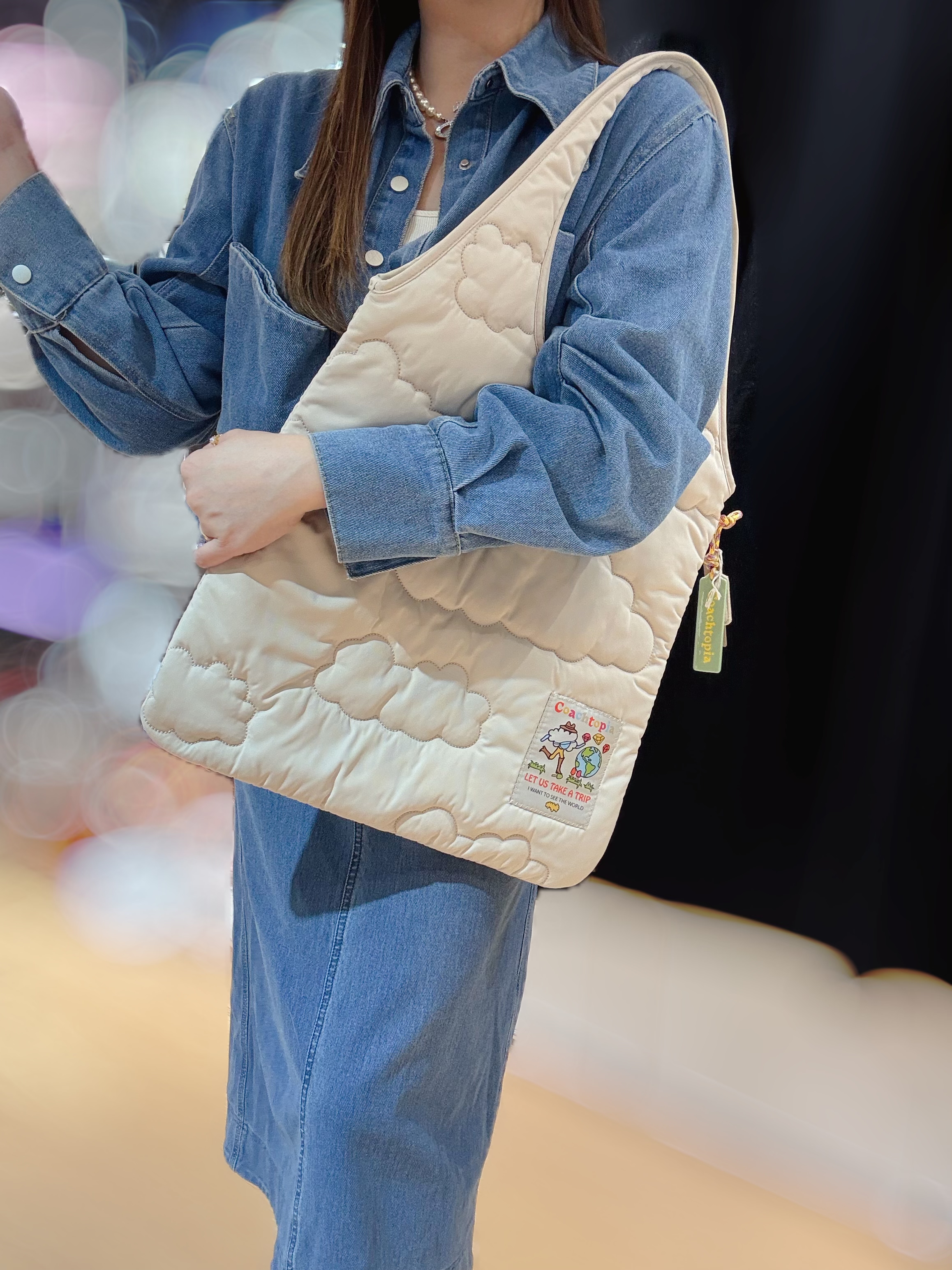 Coach loop flat tote beige