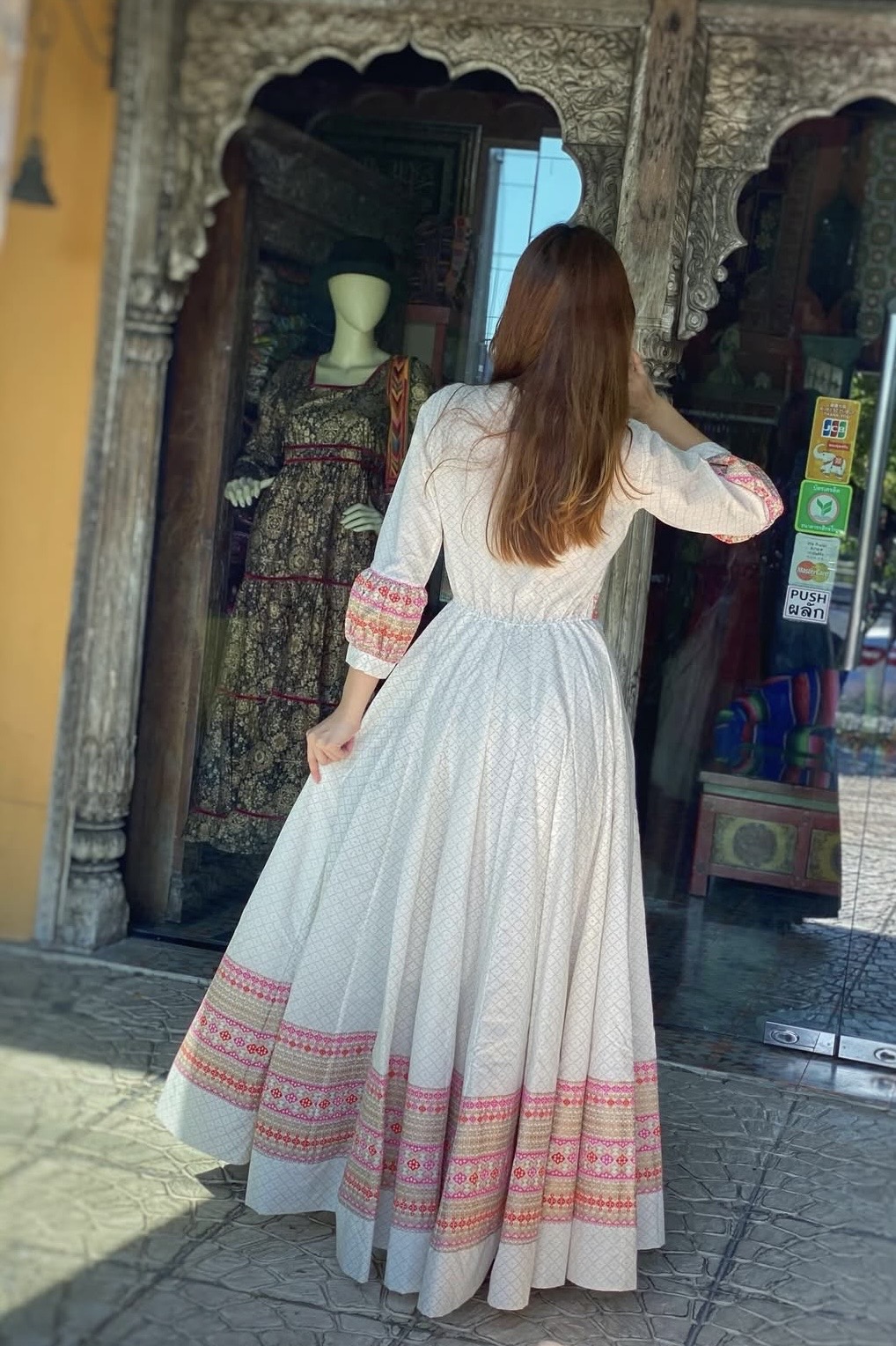 泰國名牌CHEVA - 白色Block Print印花經典款長版連身裙