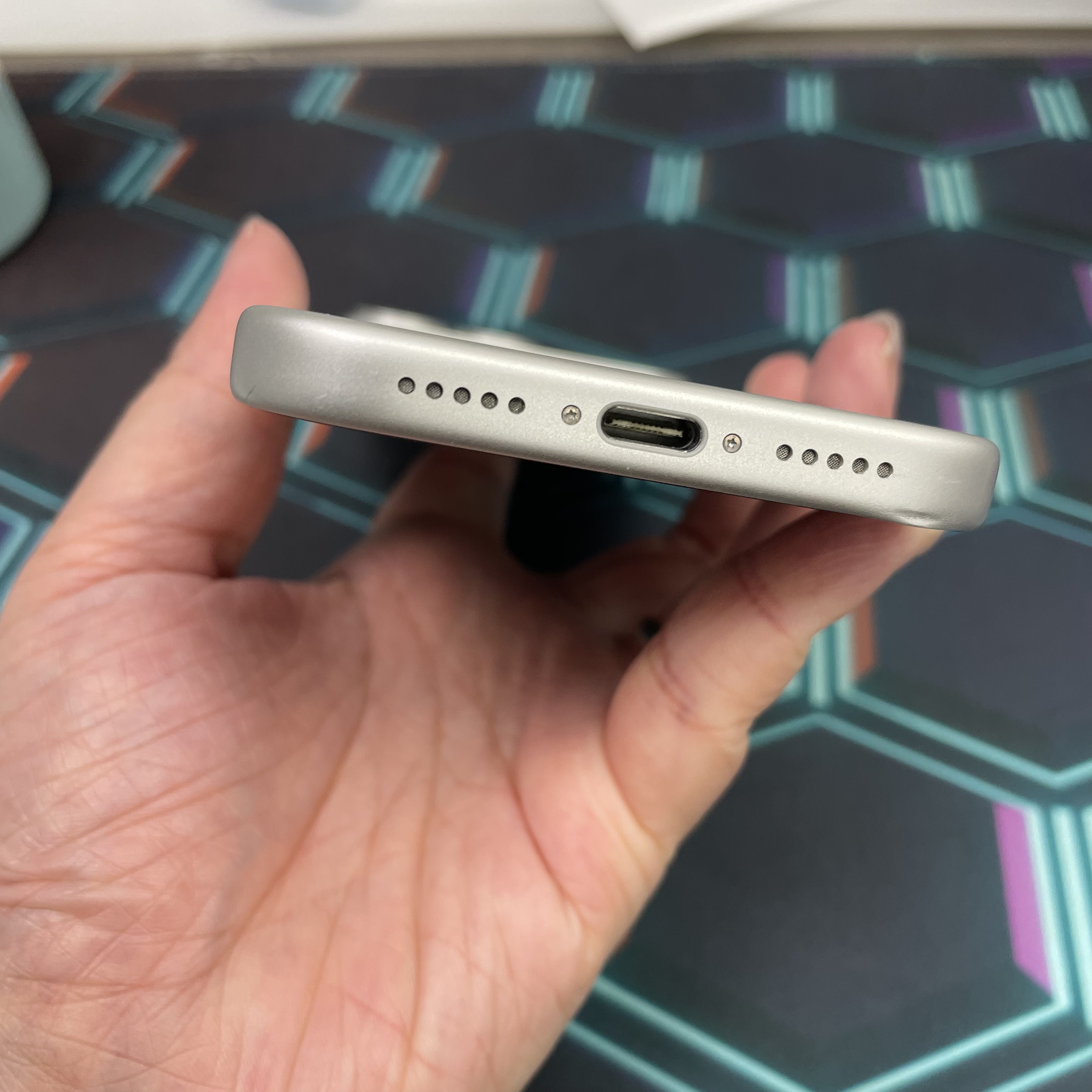 *8159 17 pro 超靚機 256GB 電92 銀色 sliver