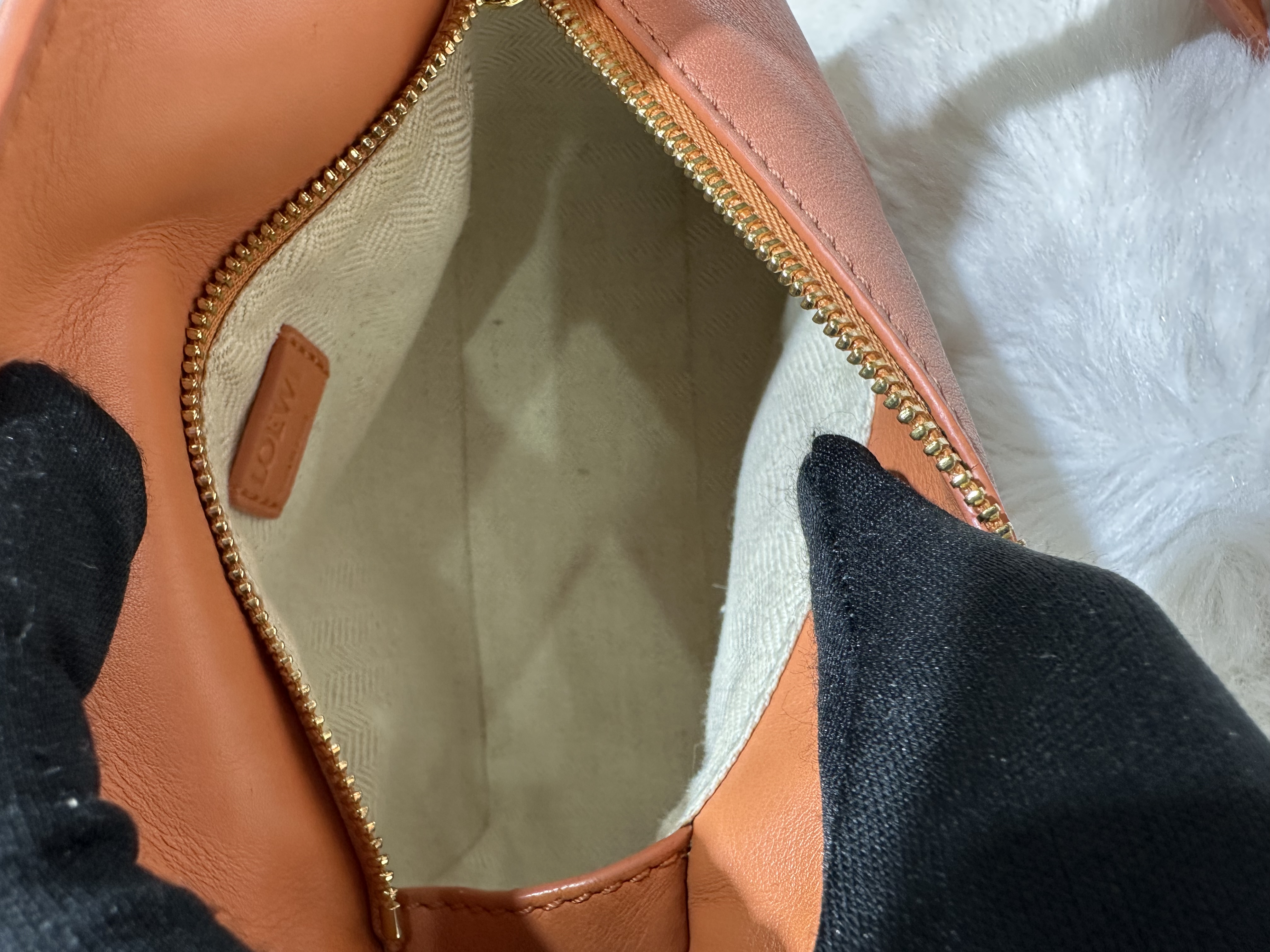 直播貨品 |  [1個-$100 2個-$300］H15