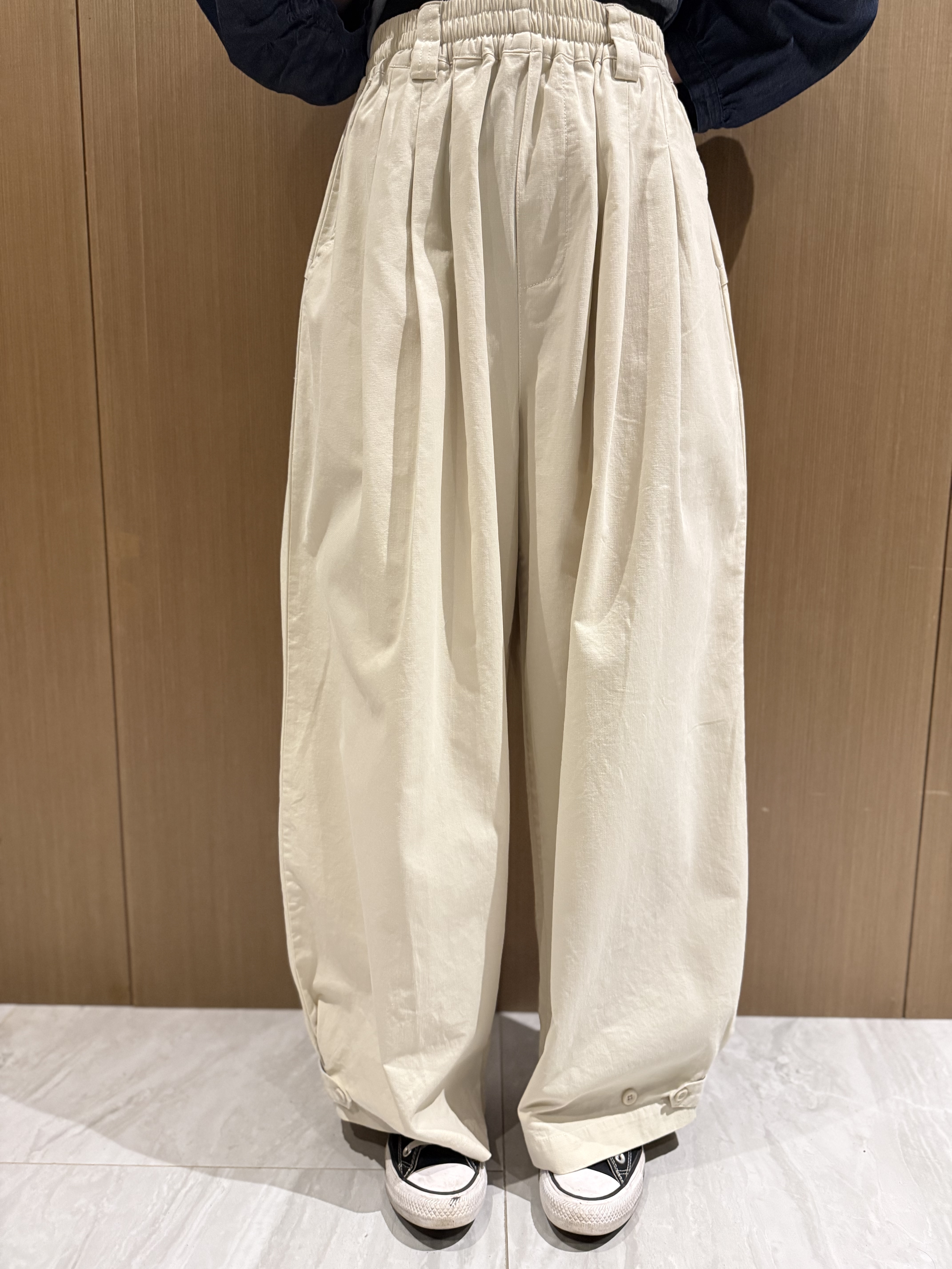 壓褶扯布料修腳褲