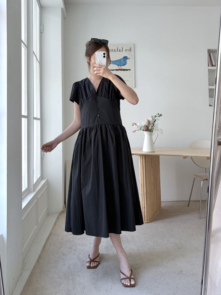 Airy Button Front Long Dress (Black)