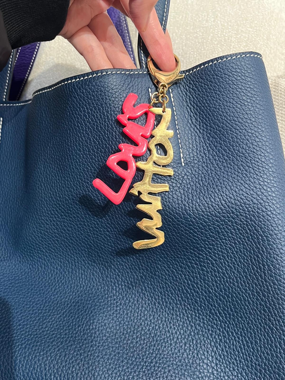 LV Charm key chain 鎖匙扣 100%Authentic, 90%New 