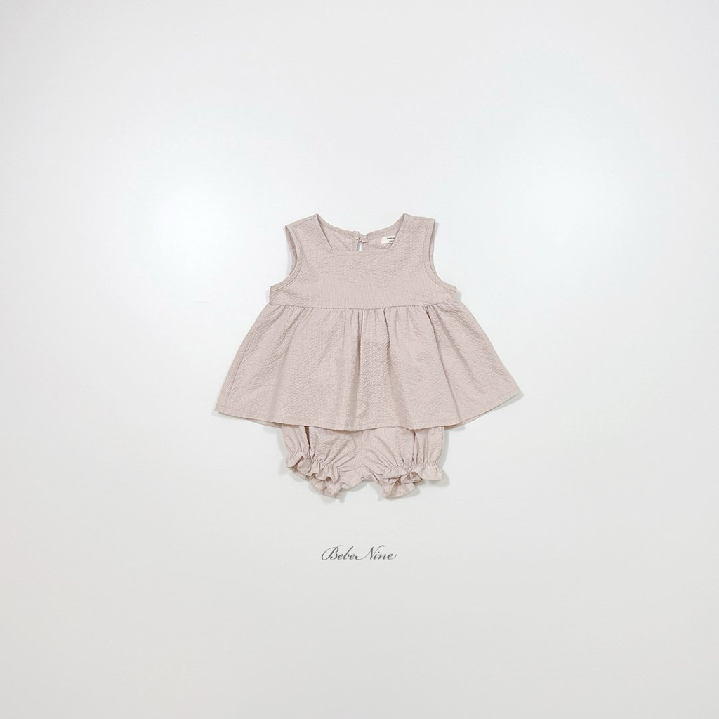 ☀️預訂 韓國直送☀️🇰🇷Bebenine兩色方領背心束腳短褲套裝