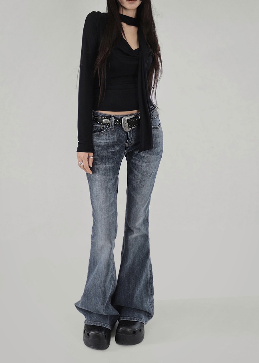 Wash Low-Rise Bootcut Denim
