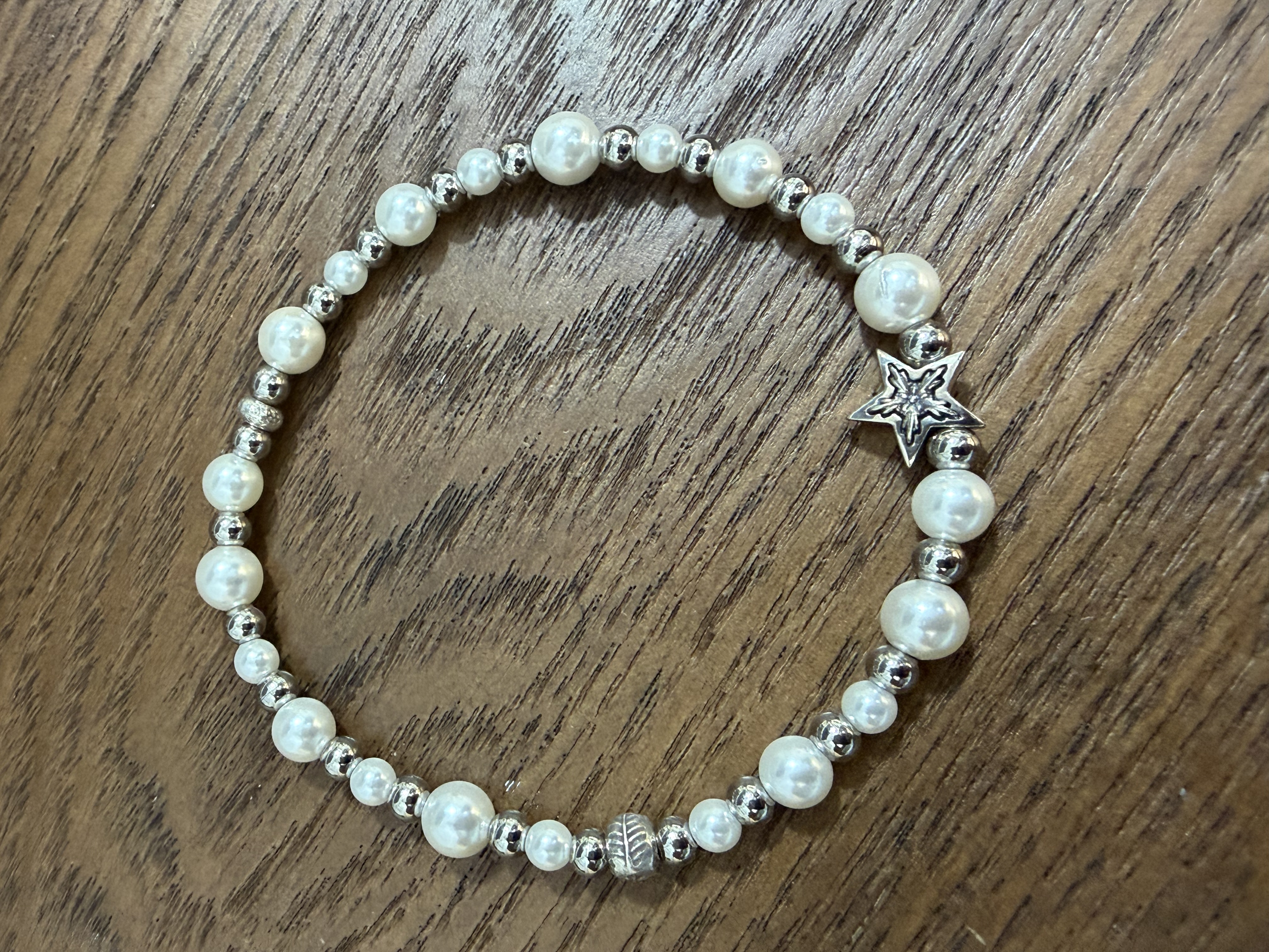 🇰🇷Designer Brand White Pearl Star Bracelet