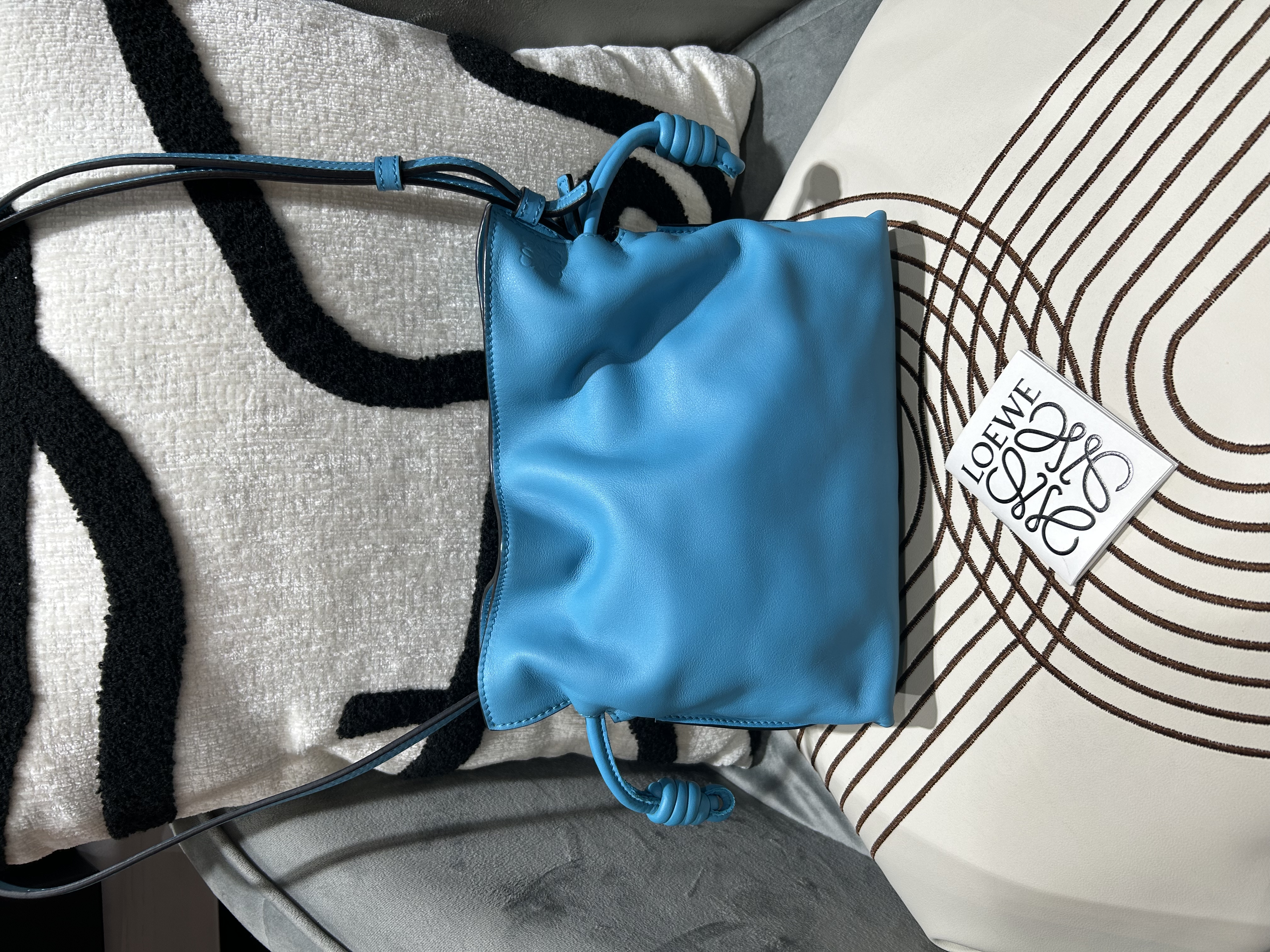 LOEWE Flamenco Small Shoulder Bag calfskin  100%Authentic ,98%new ✅Dust bag ✅booklet 
