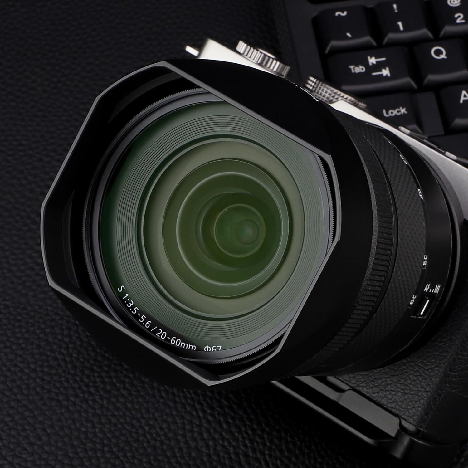 Haoge LH-L2060 Square Metal Lens Hood For Panasonic LUMIX S 20-60mm F3.5 - 5.6 Lens With Metal Cap Kit 方形遮光罩