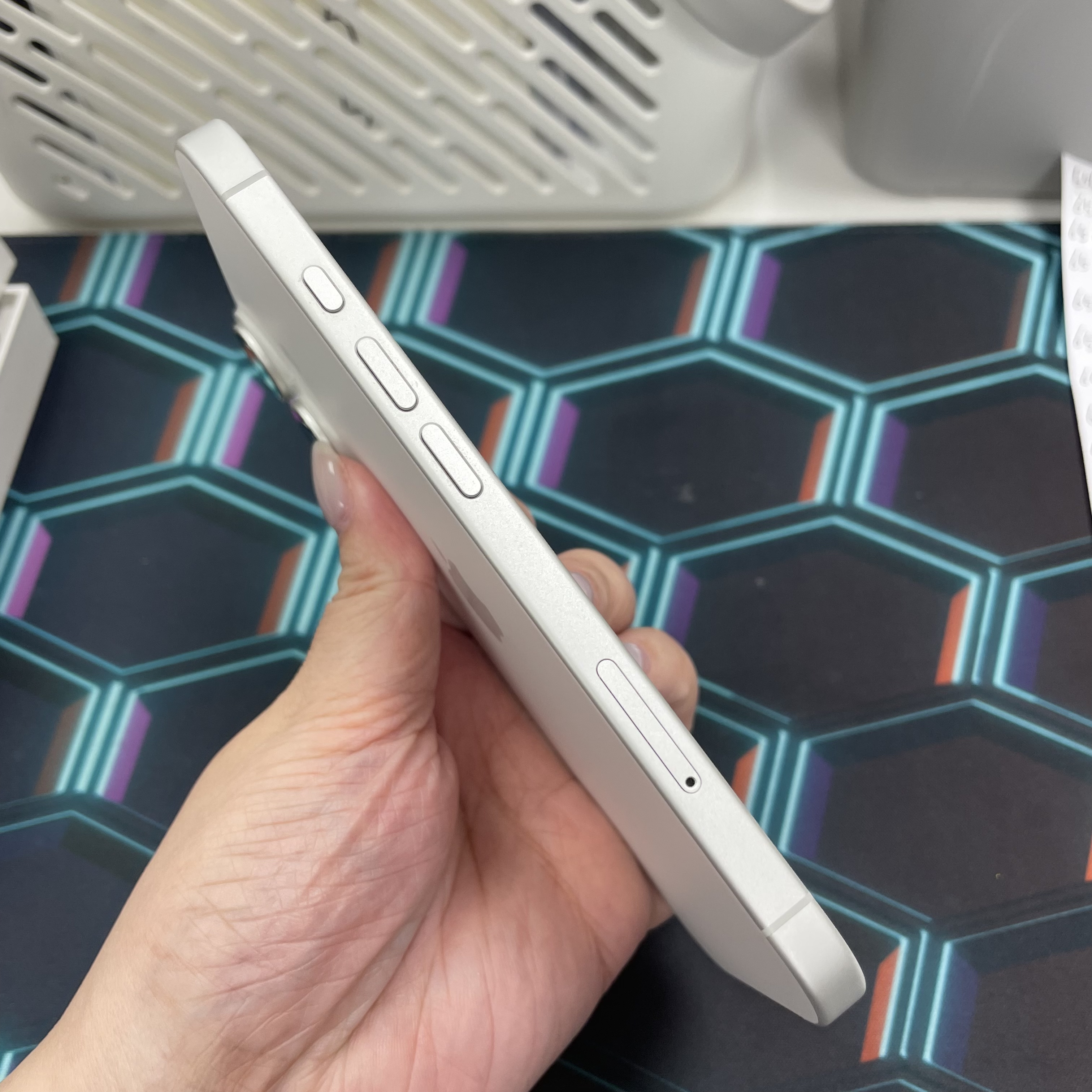 *6575 16 完美機 128GB 電92 白色 white